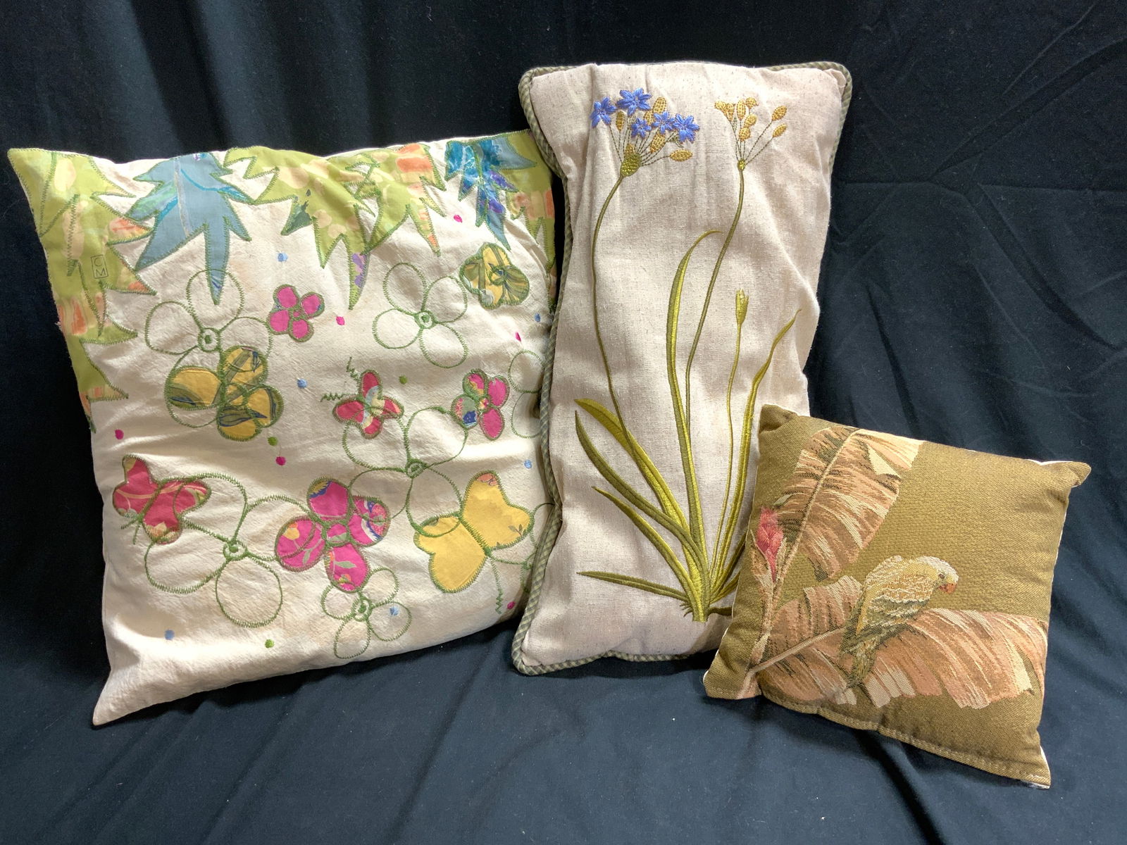 Lot3 Embroidered Pillows IOSIS YVES DELORME & More (1 of 9)