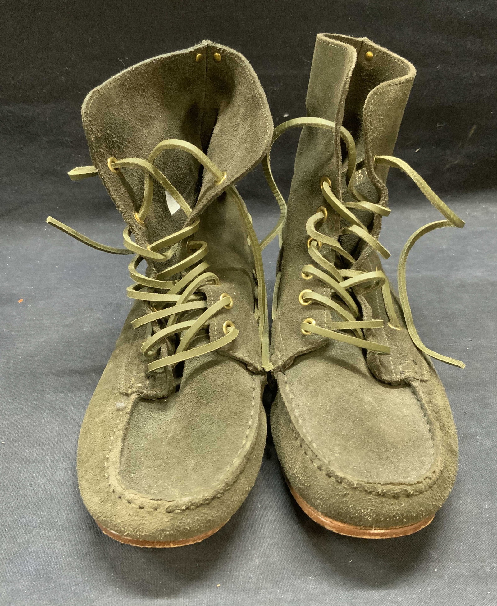 Jerome Dreyfuss Paris Suede Moccasin Booties: Jerome Dreyfuss Paris green suede moccasin booties. Measure approx. 9.25 inches long. Gently worn. Jerome Dreyfuss, Jerome Dreyfuss moccasins, Jerome Dreyfuss booties, ladies designer moccasins, ladie