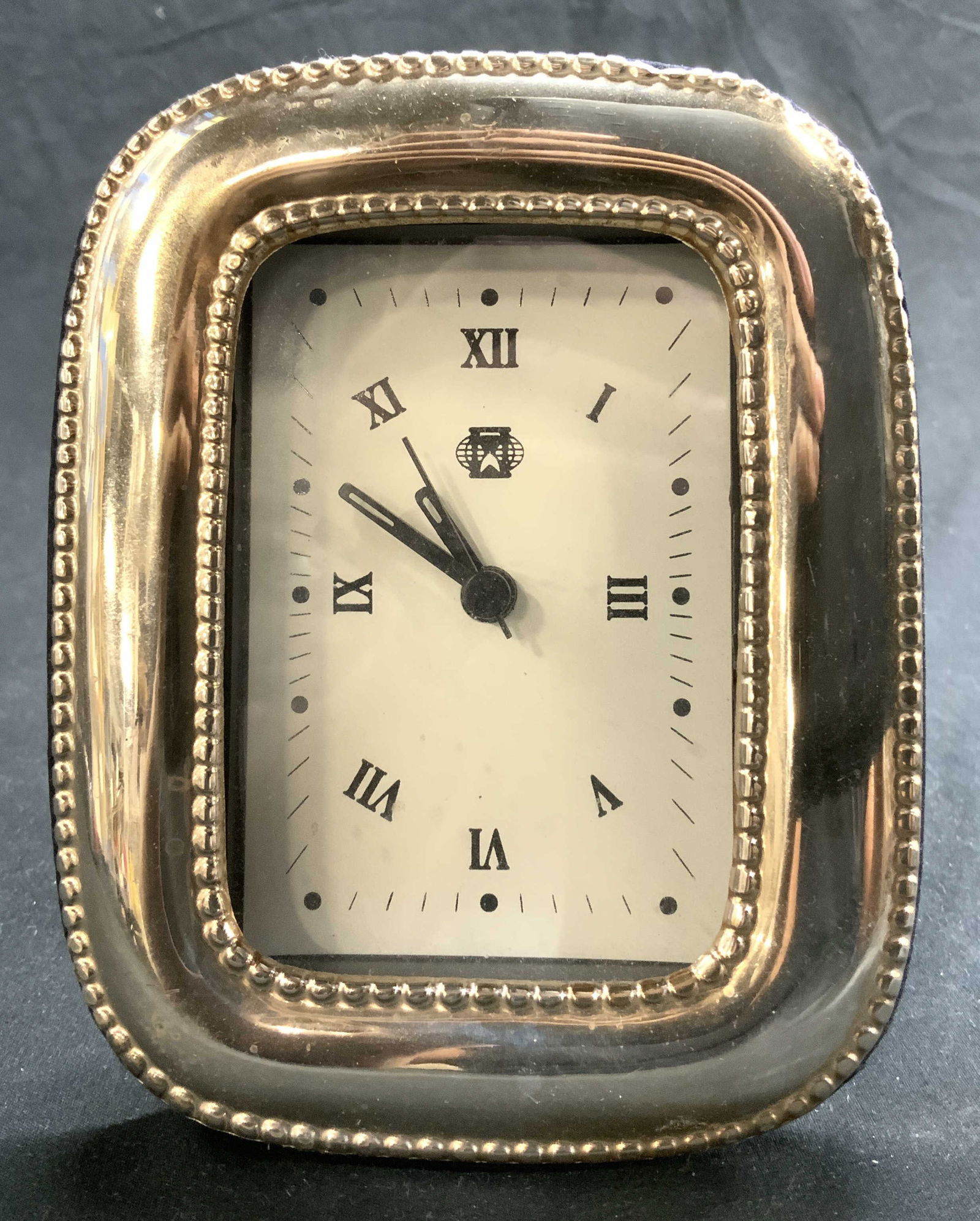 Vintage Metal Desk Clock W Metal Frame (1 of 6)