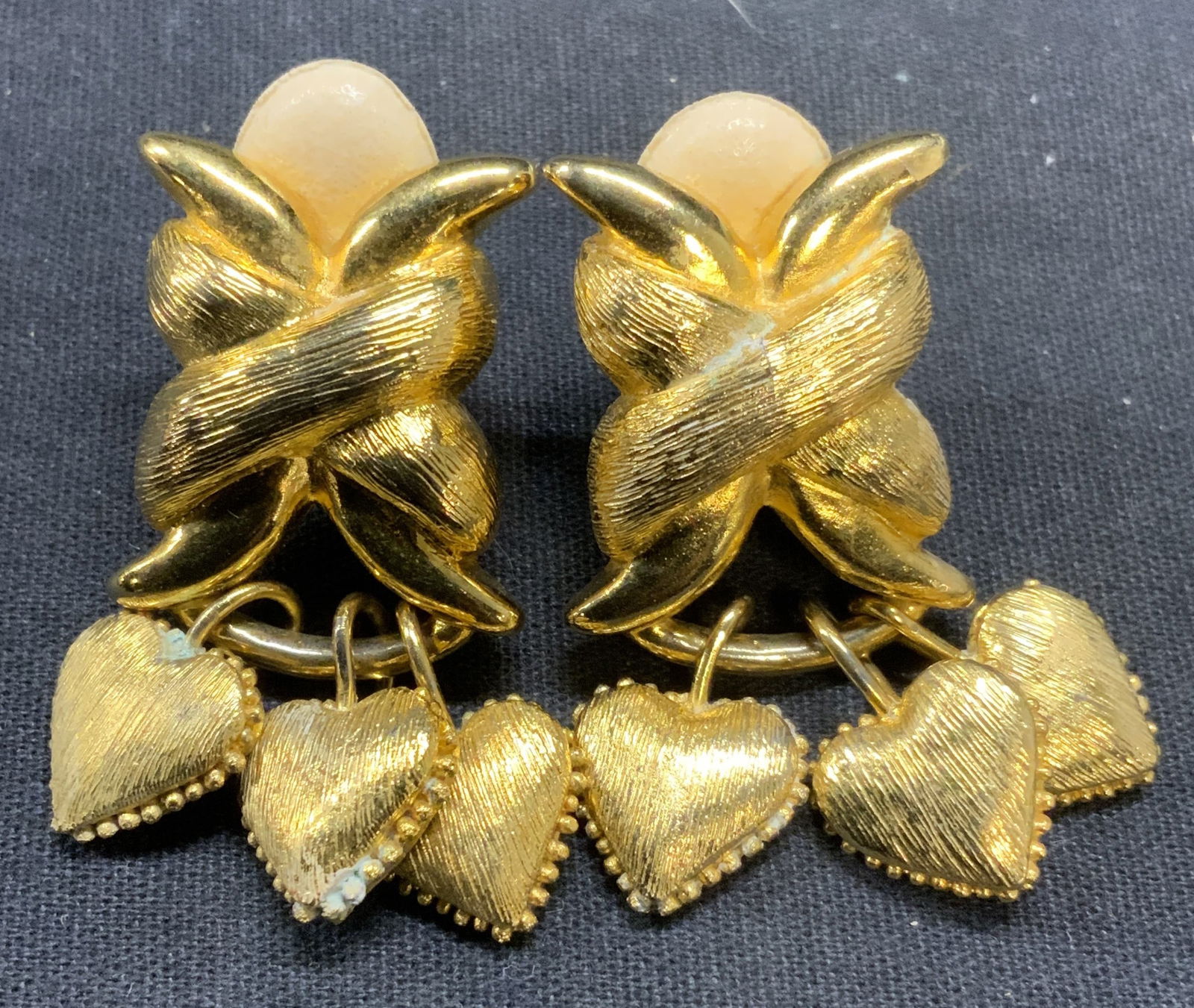 Signed R Gold Tone Sculptural Heart Dangle Earrings (1 of 6)