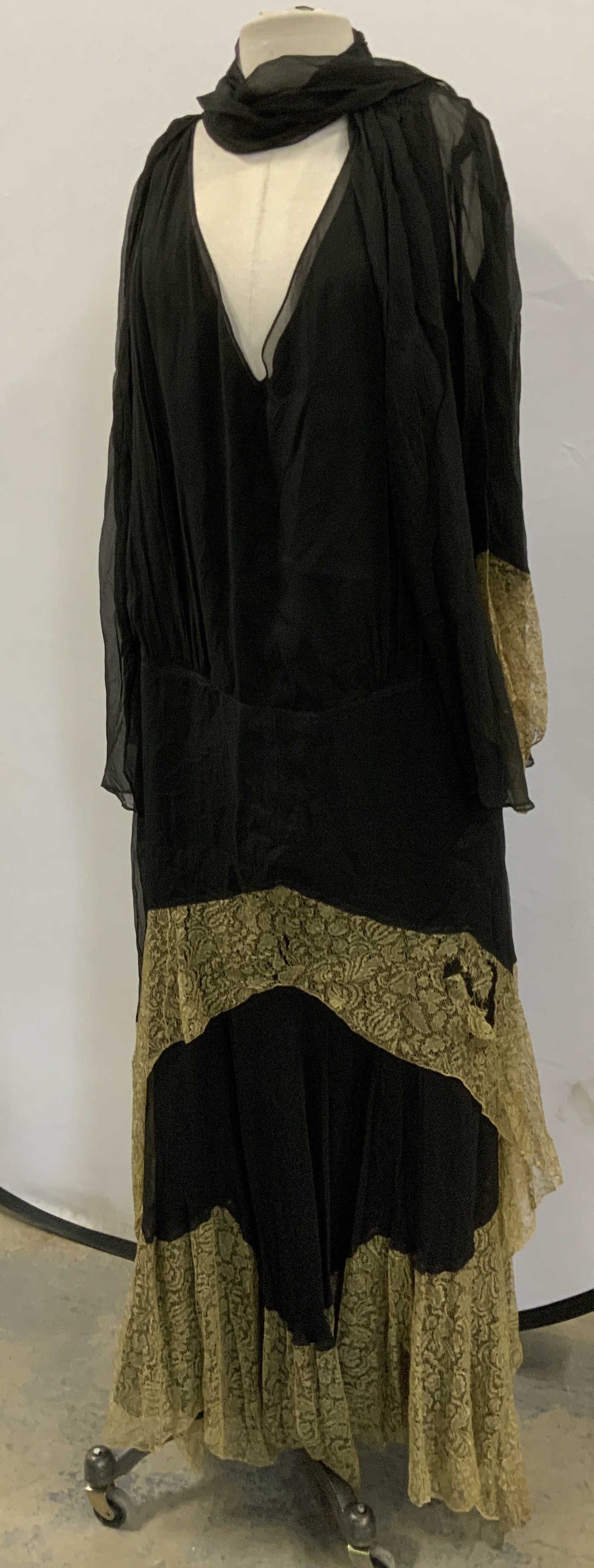 Silk and Lace Flapper Style Dress w Jacket , 2 (1 of 20)