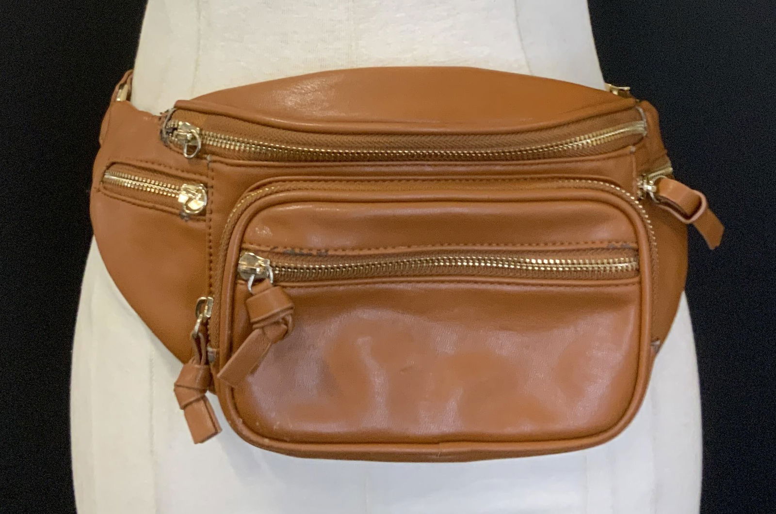 Miss Pong Leather Style Waist Bag (1 of 10)