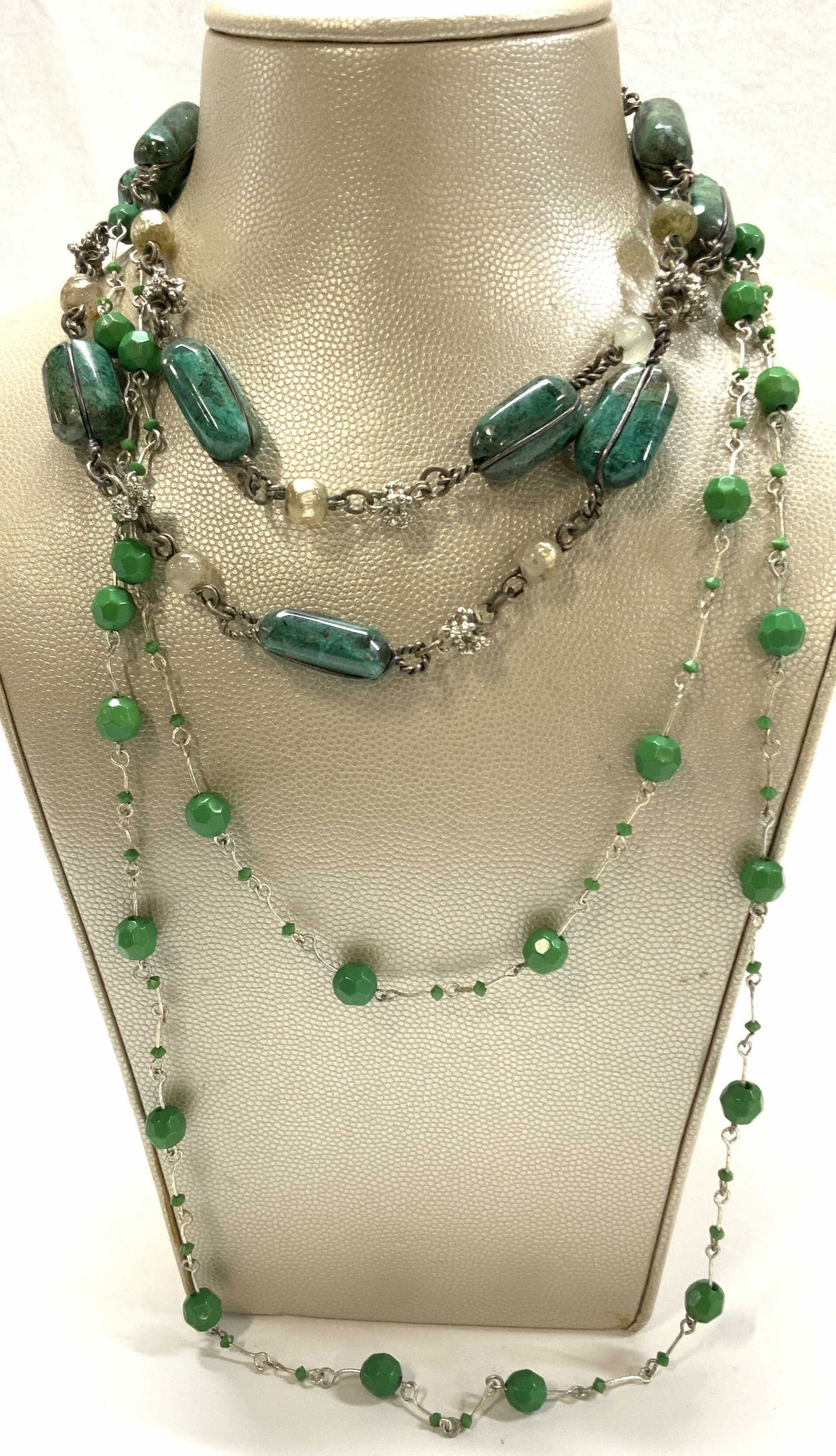 2 Green Beaded Necklaces, Chrysocolla Stones (1 of 6)
