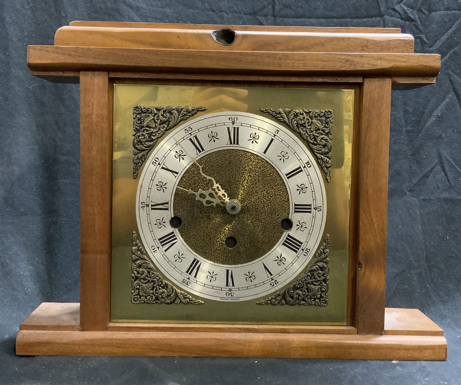 FRANZ HERMLE Vintage Wooden Mantel Clock W GERMANY (1 of 7)