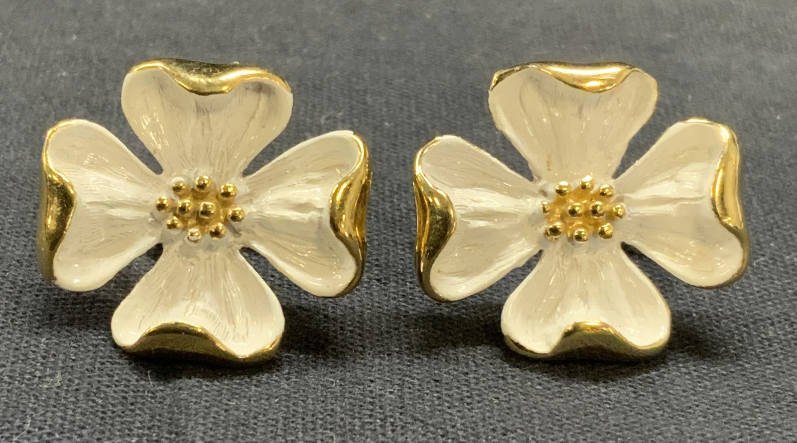 Vintage Napier Gold Tone Enamel Flower Earrings (1 of 6)