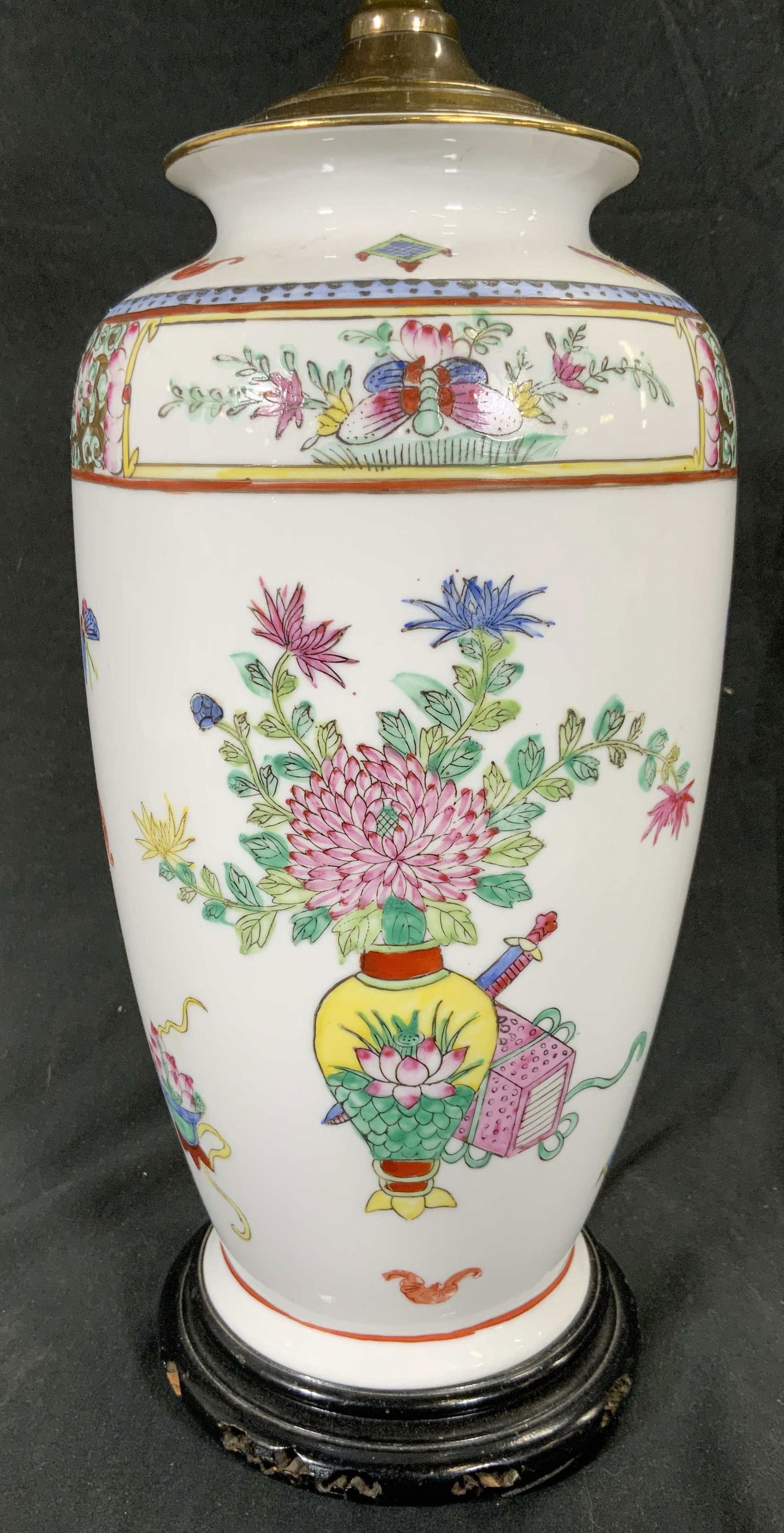 Vintage Hand Painted Asian Porcelain Table Lamp (1 of 7)