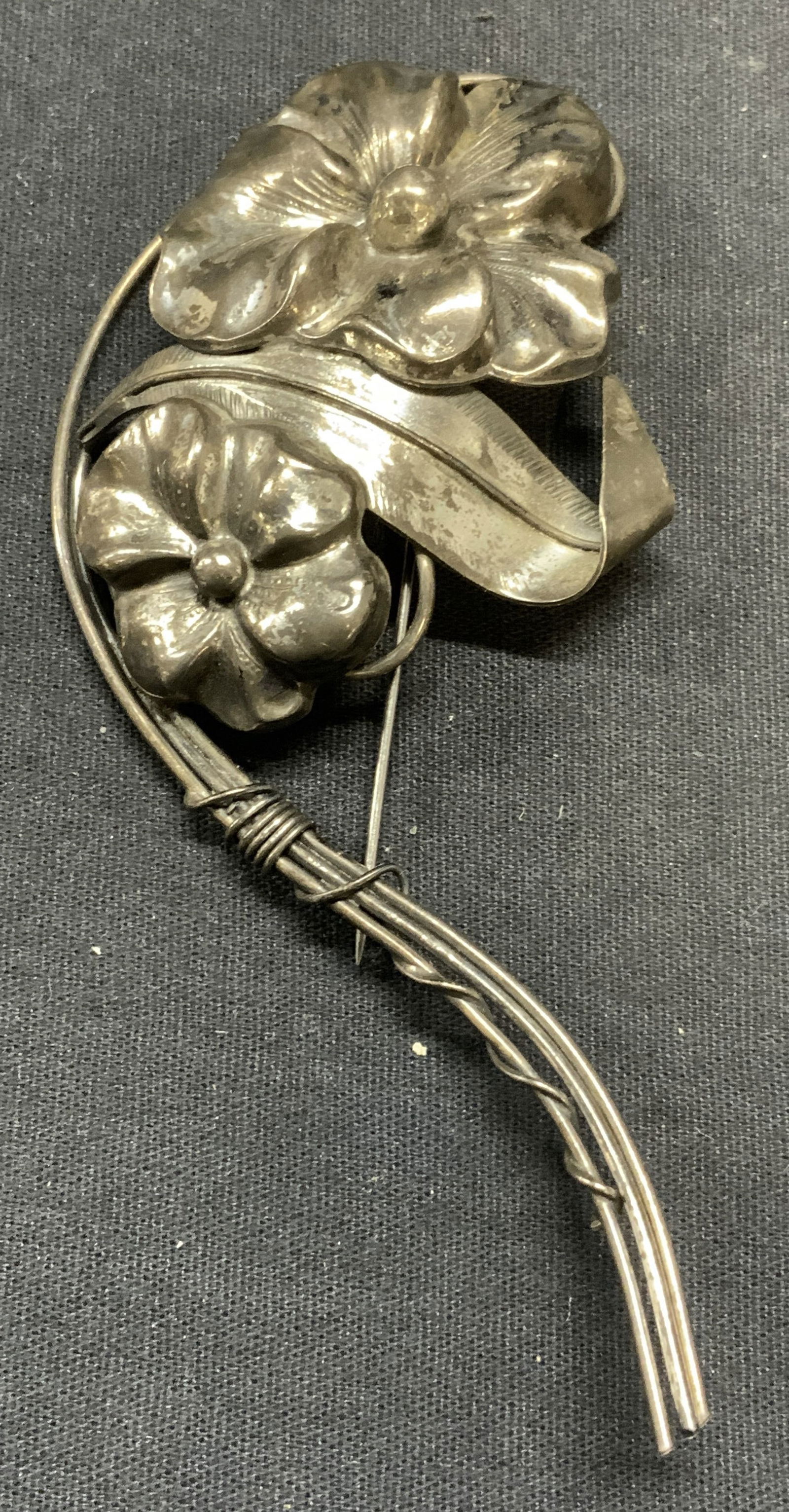 Vintage Sterling Silver Flower Brooch, 4.5 In (1 of 6)