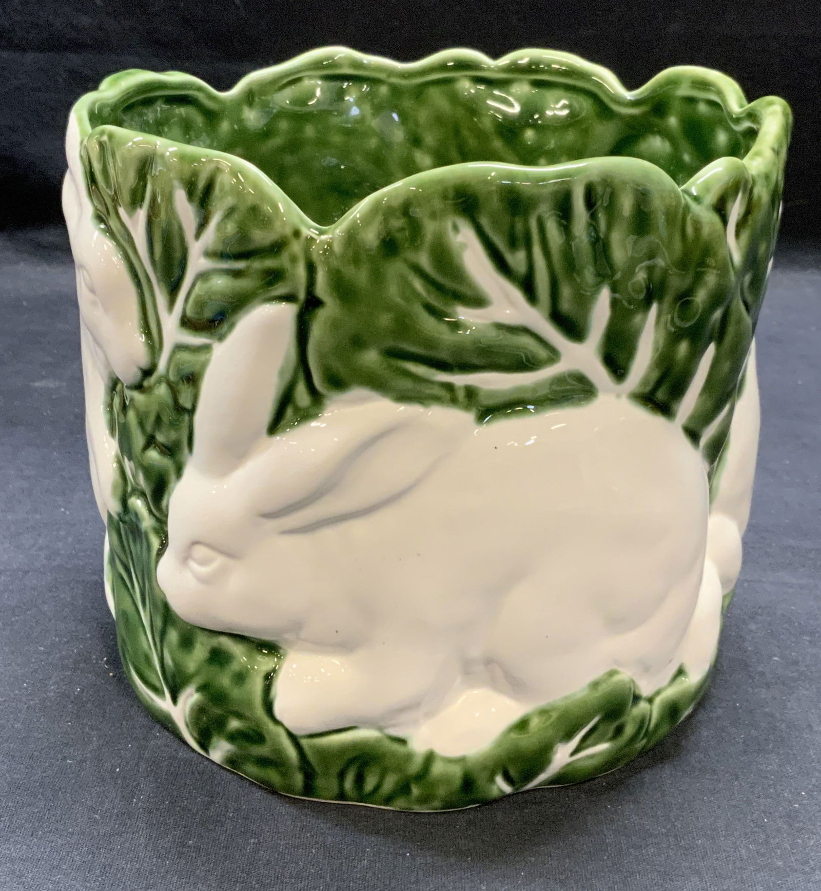 Maxcera Ceramic Cabbages Rabbit Planter (1 of 6)