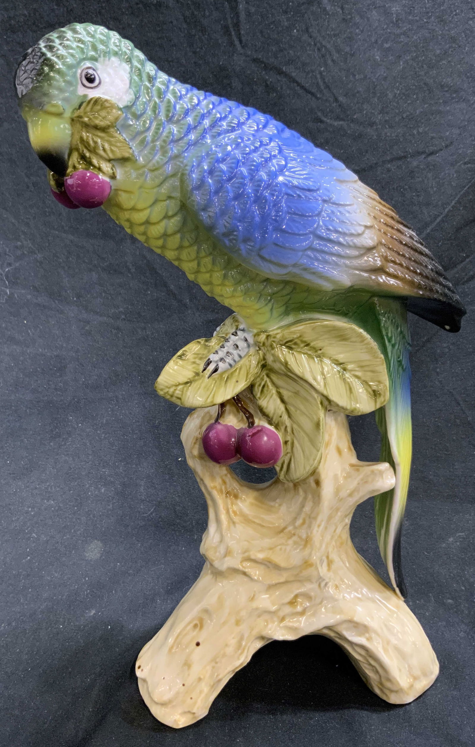 COASTLINE IMPORTS Porcelain Parrot Figural (1 of 9)