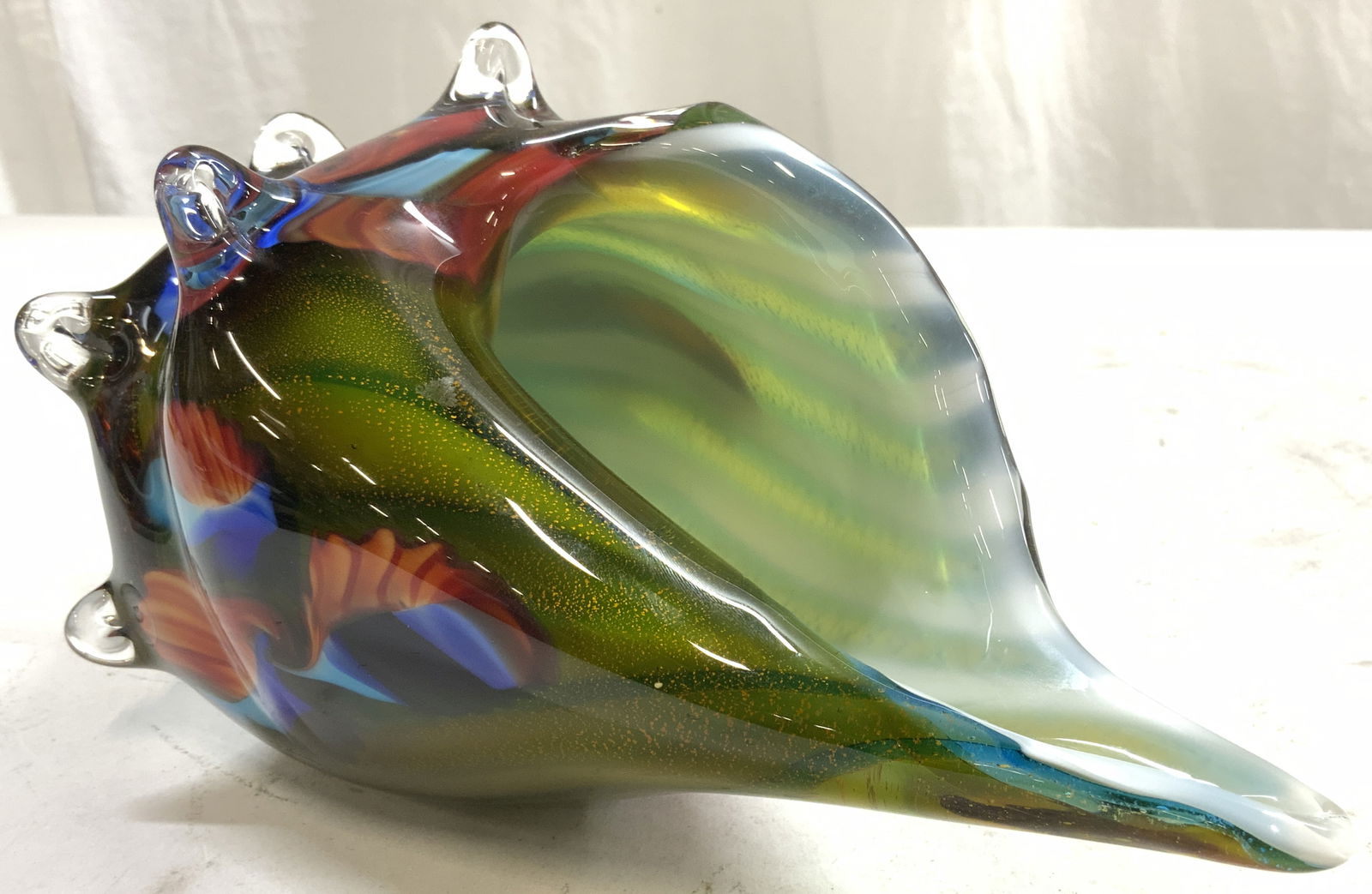 GEA Art Glass Conch Shell Vessel (1 of 8)