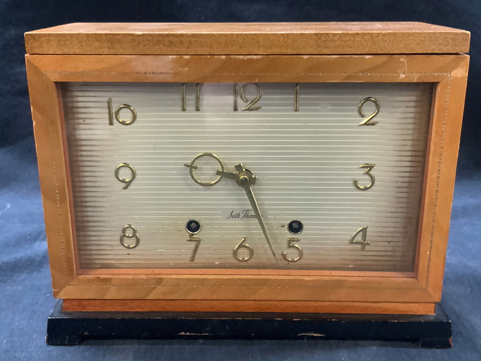 1952 Seth Thomas Art Deco Wooden Clock (1 of 11)