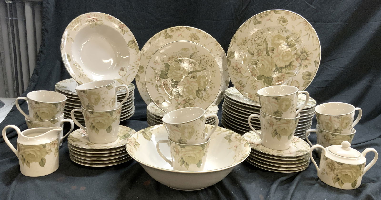 222 FIFTH Set 59 Stoneware Tea / Dinner Service (1 of 11)