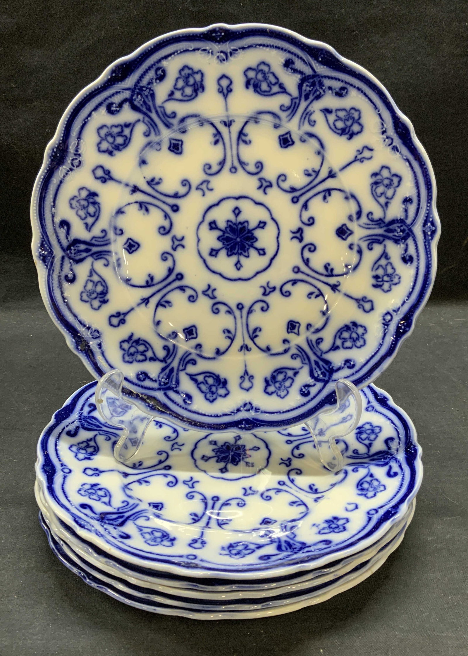 Set 6 New Wharf Antique Porcelain Conway Plates: Set of 6 antique New Wharf Pottery semi porcelain plated in Conway pattern. Blue and white with scalloped rim. Trademarked to undersides. Made in England. Measure approx. 9 inches diameter each. All p