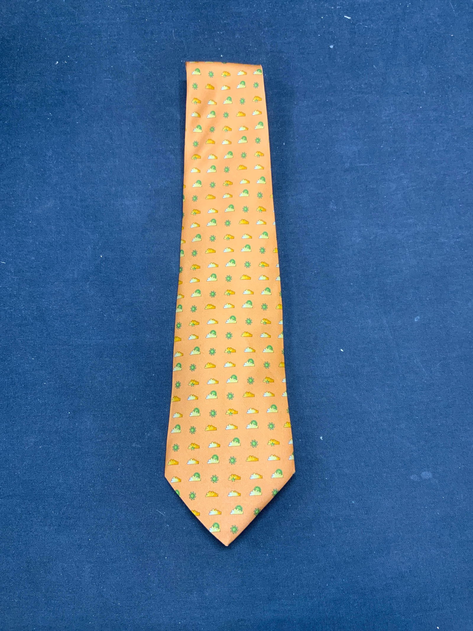 Salvatore FERRAGAMO Orange Sun Print Silk Tie ITALY (1 of 6)