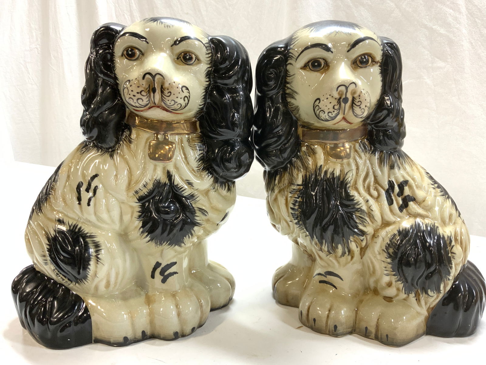Pair English Staffordshire Antq KC Spaniel Dogs (1 of 8)