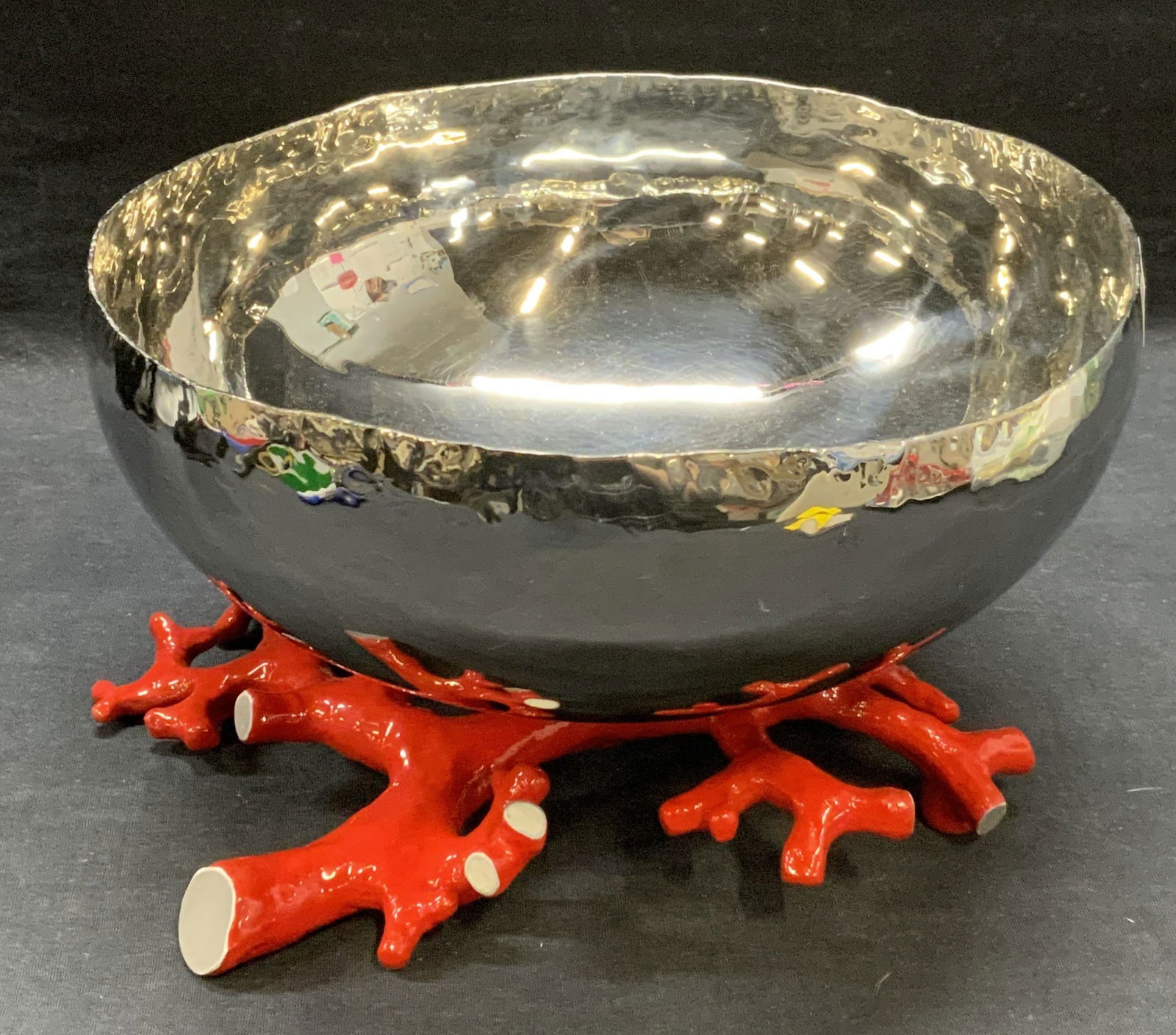 Michael Aram Ocean Reef Silver Tn Bowl 9.5 In: Michael Aram Ocean Reef bowl. Stainless steel with textured rim and red and silver painted ceramic coral base. Measures approx. 9.5 x 5.75 inches. Piece has weight. Some scratching observed. Michael A