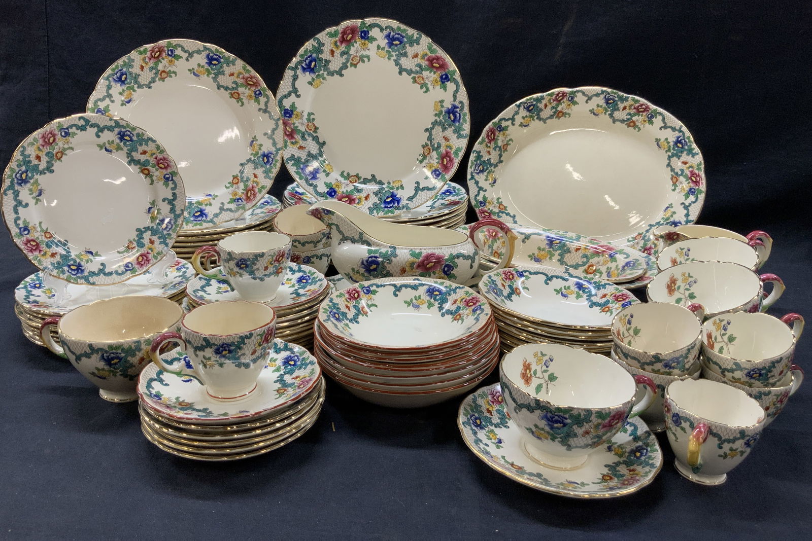 Set 86 Royal Cauldron Ceramic Dishes, England (1 of 19)