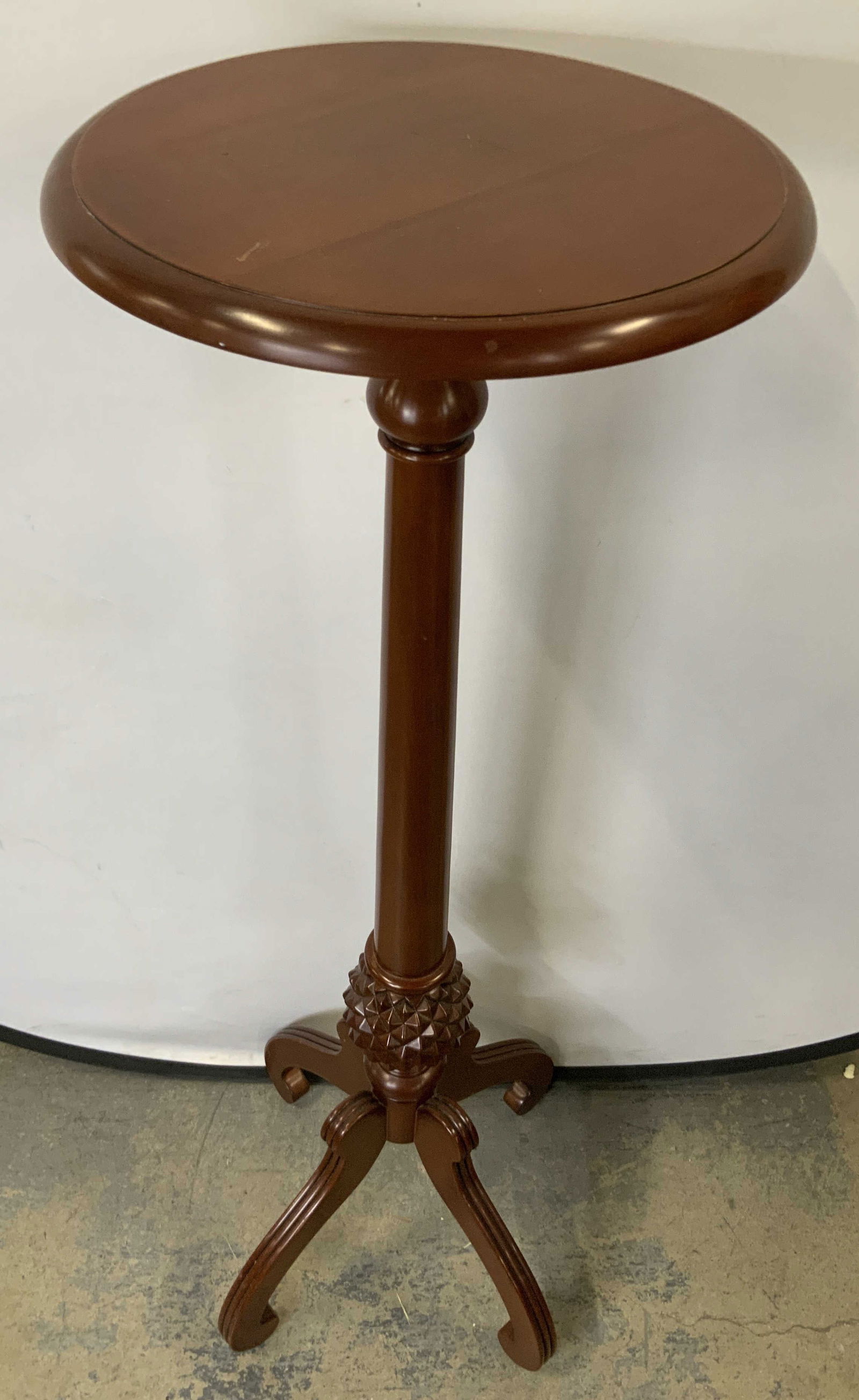 Vintage Round Top Pedestal Display Table (1 of 10)