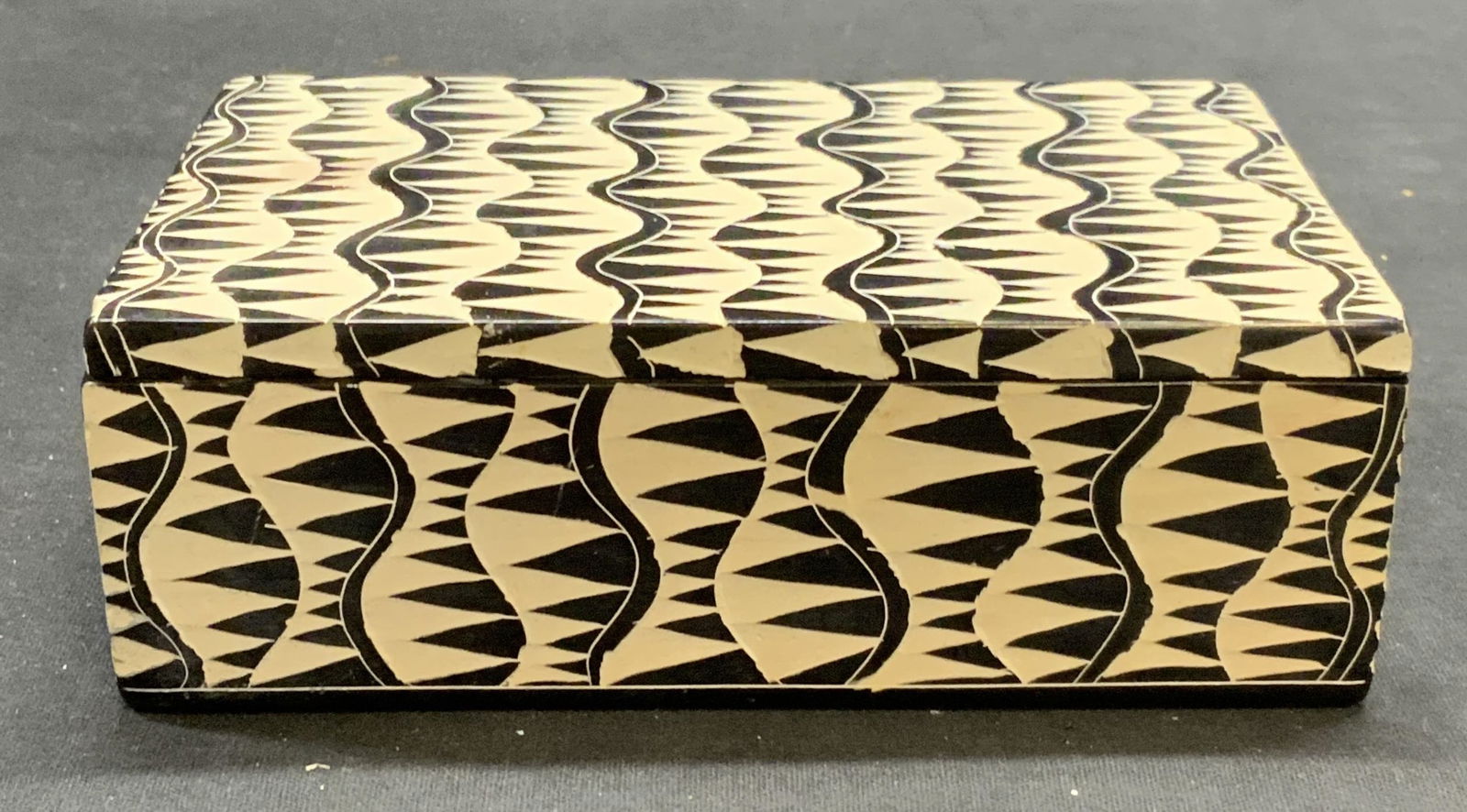 Vintage Carved Black & White Stone Box (1 of 7)