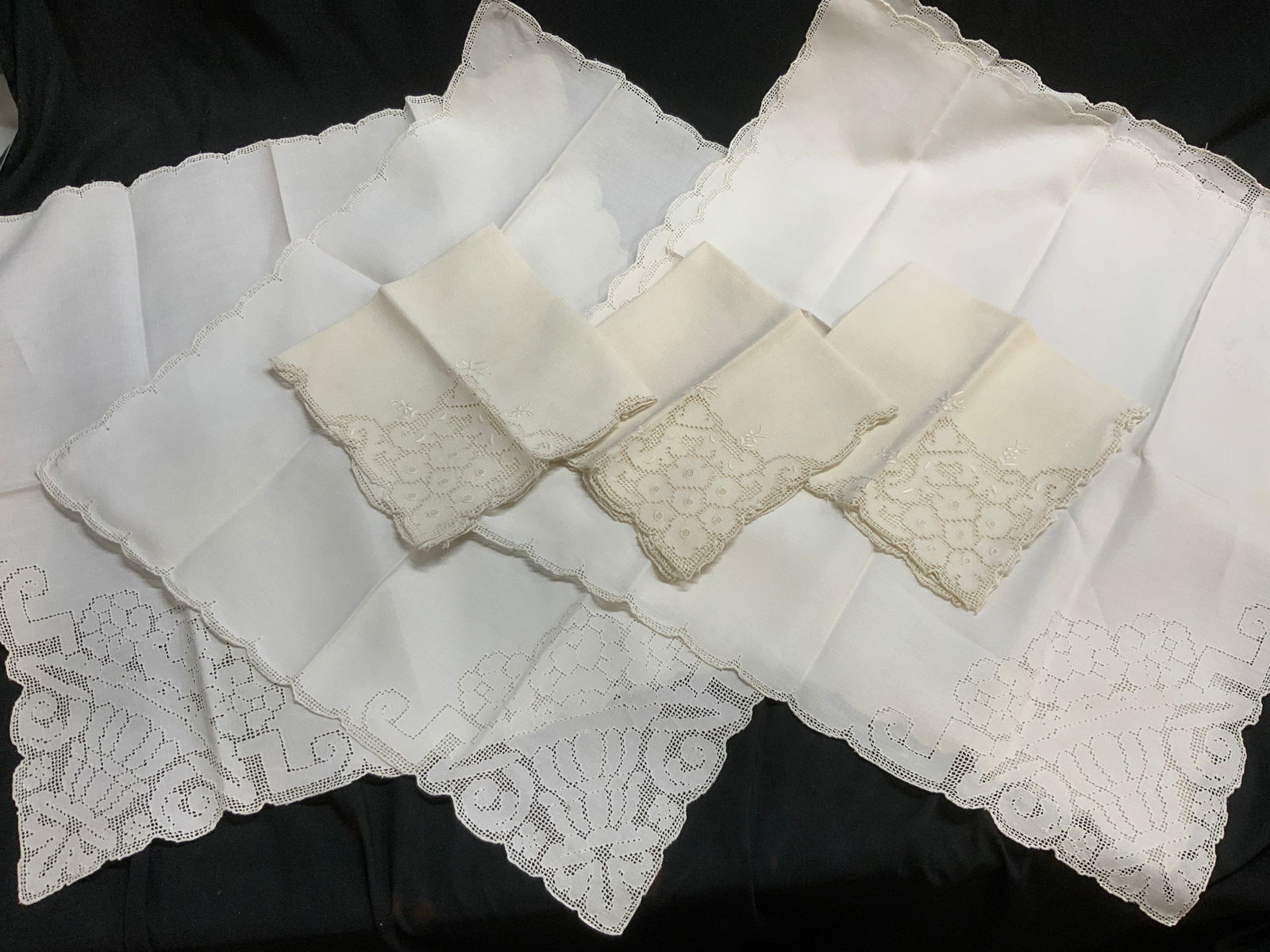 Lot 7 Vintage White & Beige Linen Napkins (1 of 6)