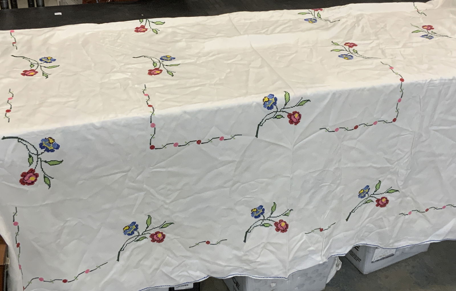 Hand Embroidered/Cross Stitch Flower Tablecloth (1 of 7)