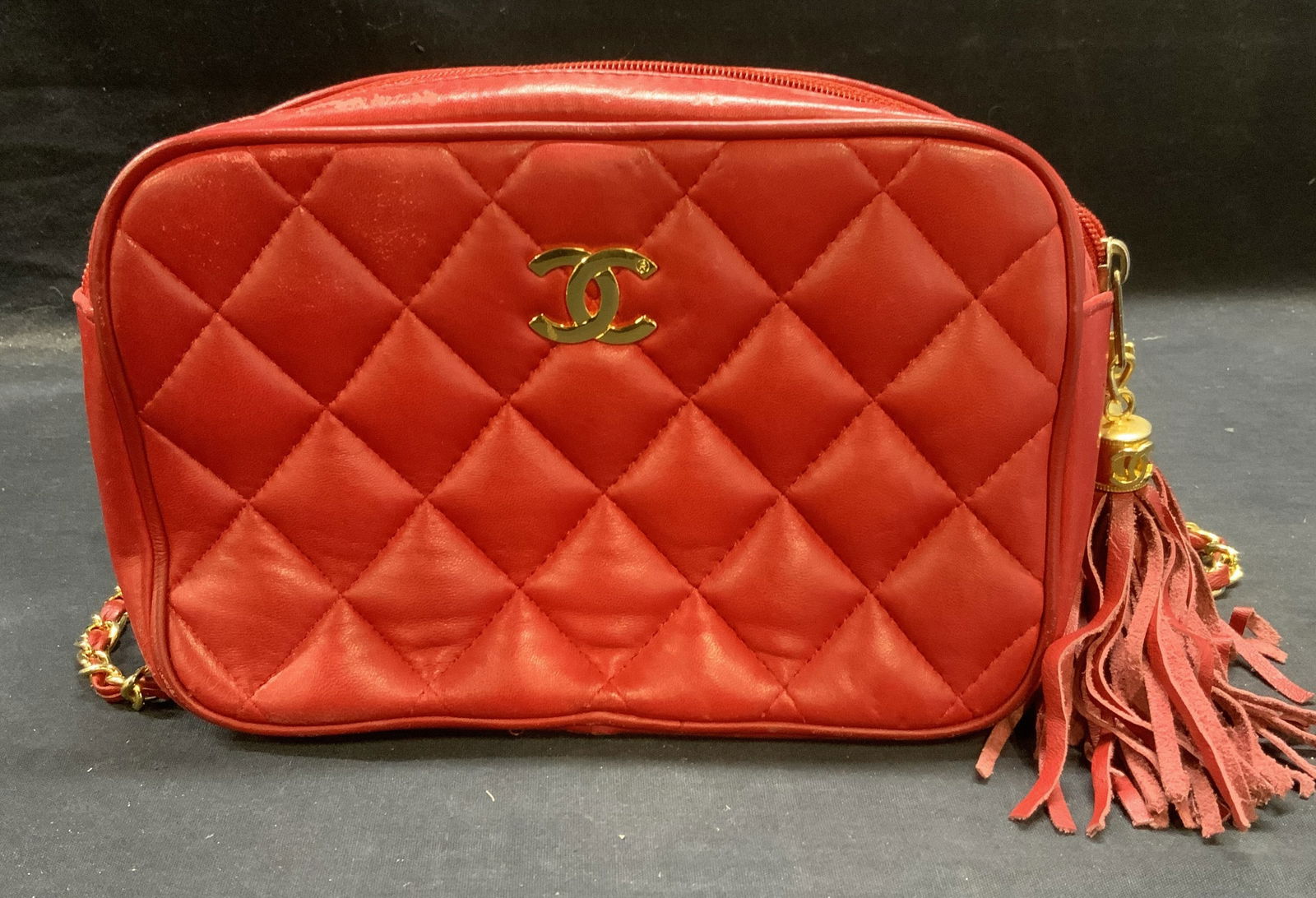 Chanel Style Red Quilted Leather CC Handbag (1 of 8)