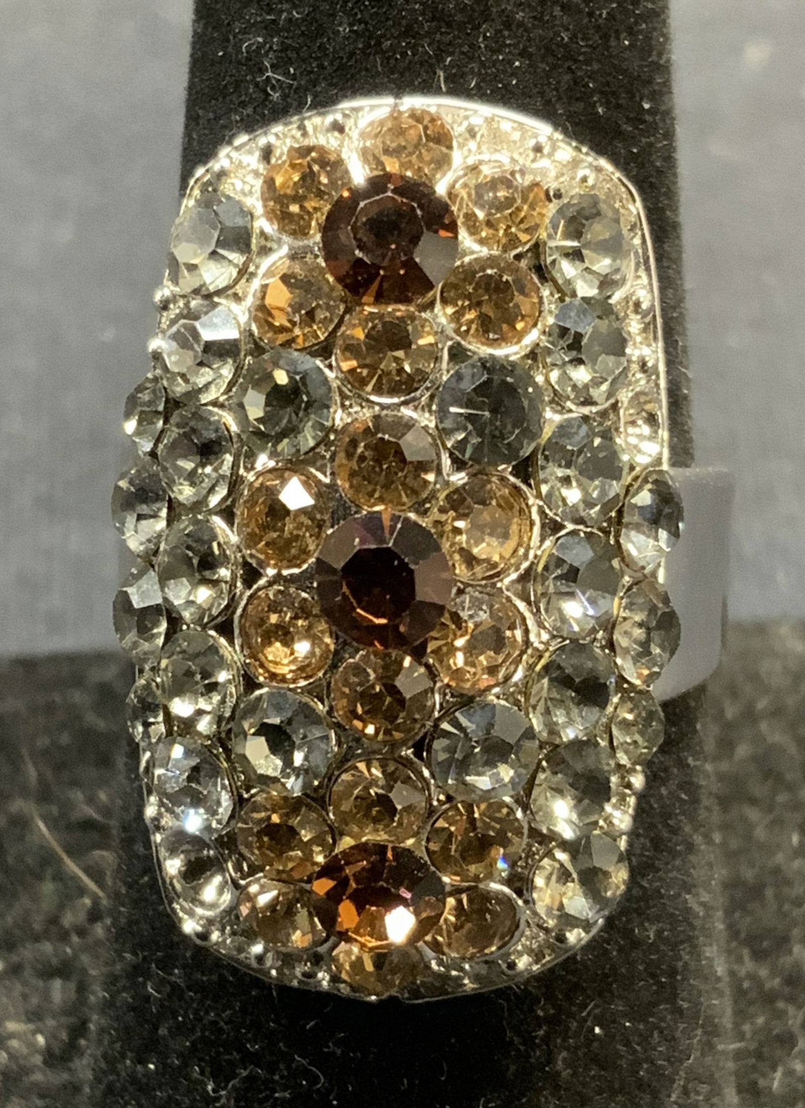 Silver Tone Crystal Flower Ring (1 of 6)