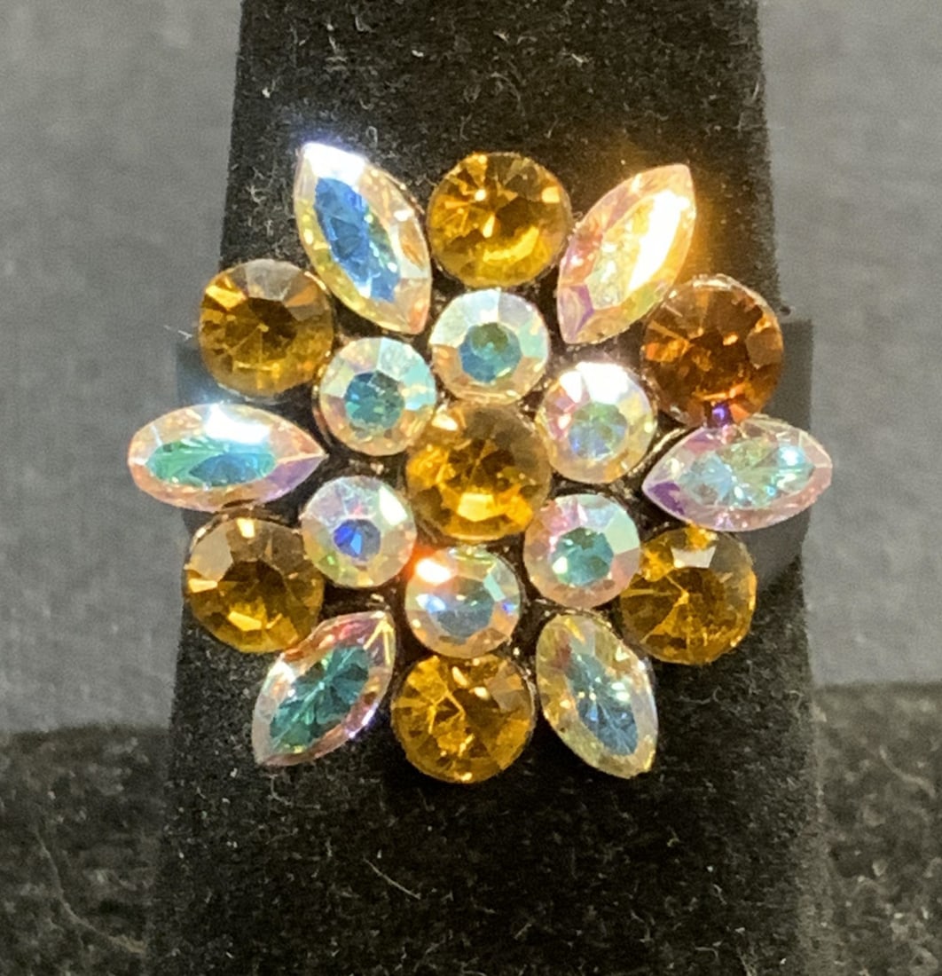 Silver Tone Crystal Flower Ring (1 of 6)