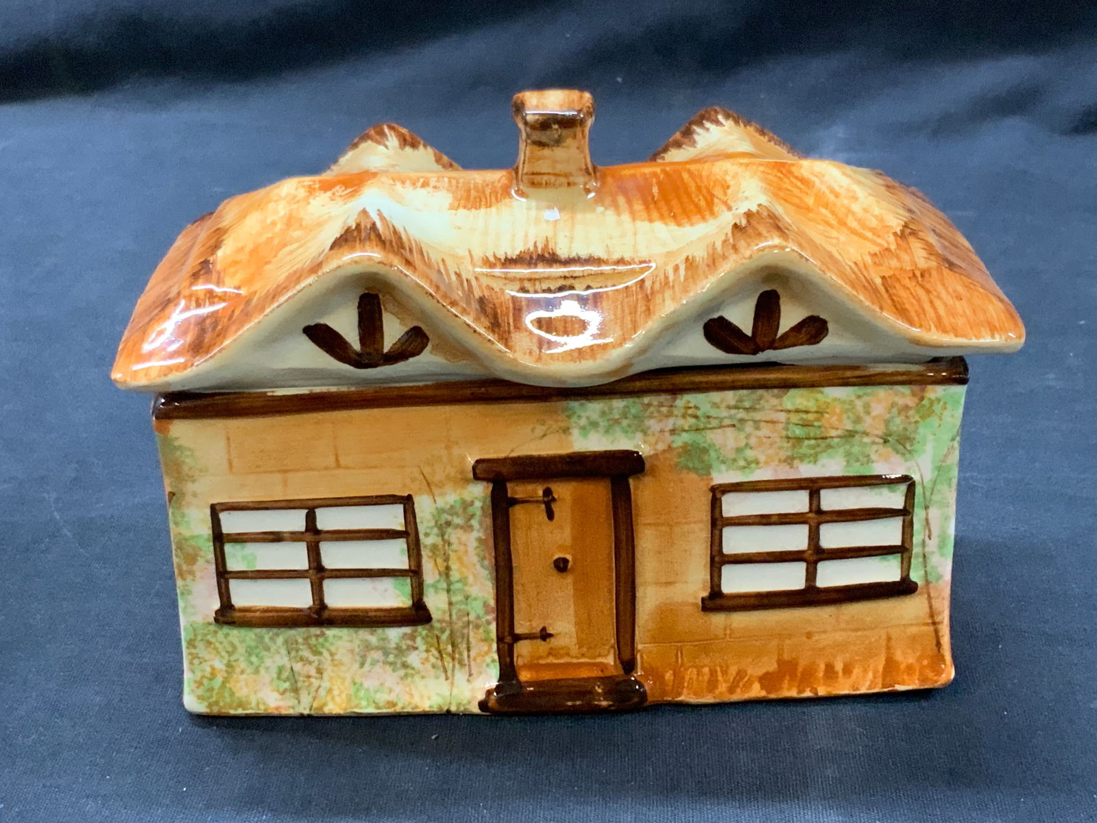 Hand Painted Ceramic House Vessel, England (1 of 9)