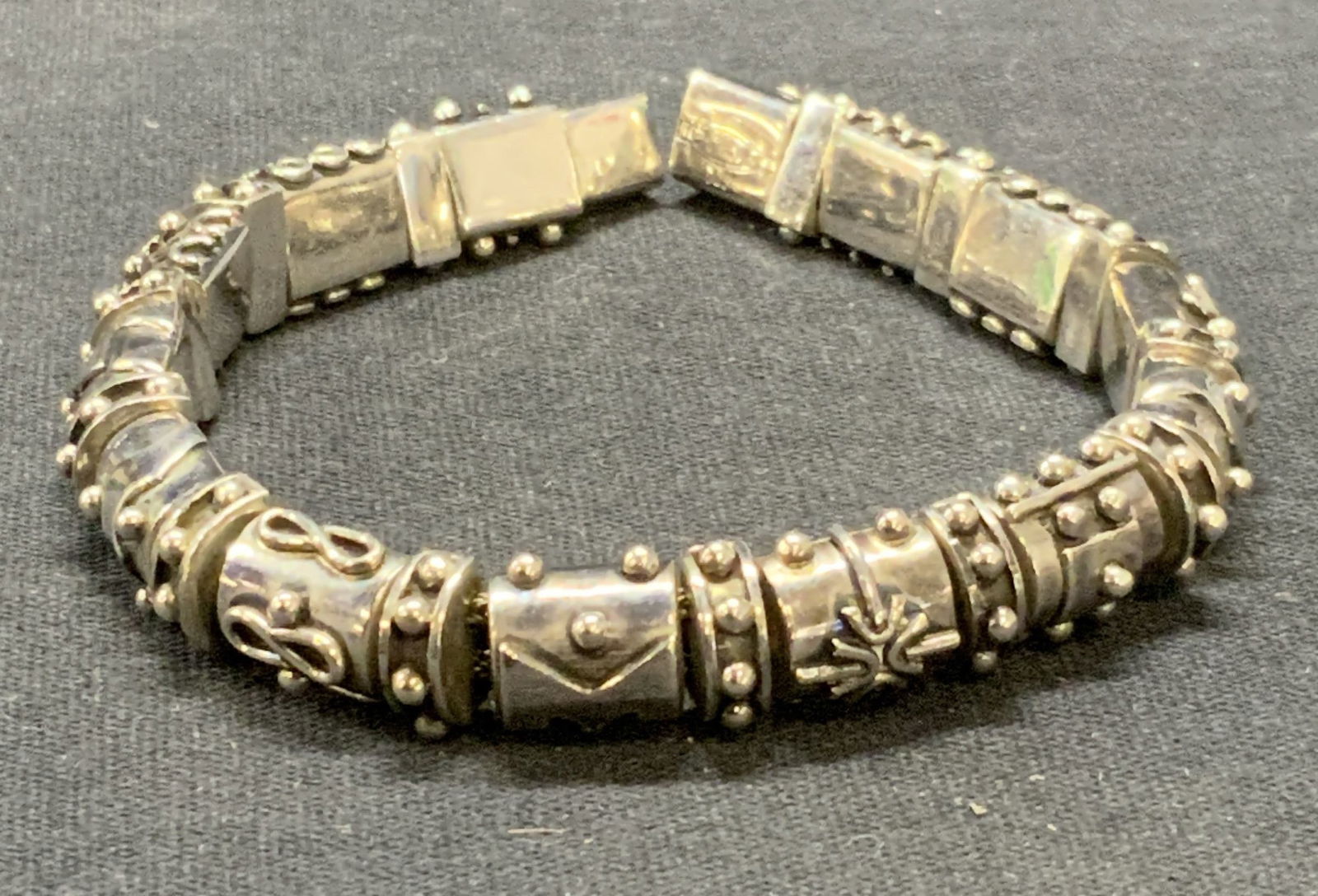 Attr Deborah Armstrong Sterling Silver Bracelet (1 of 6)