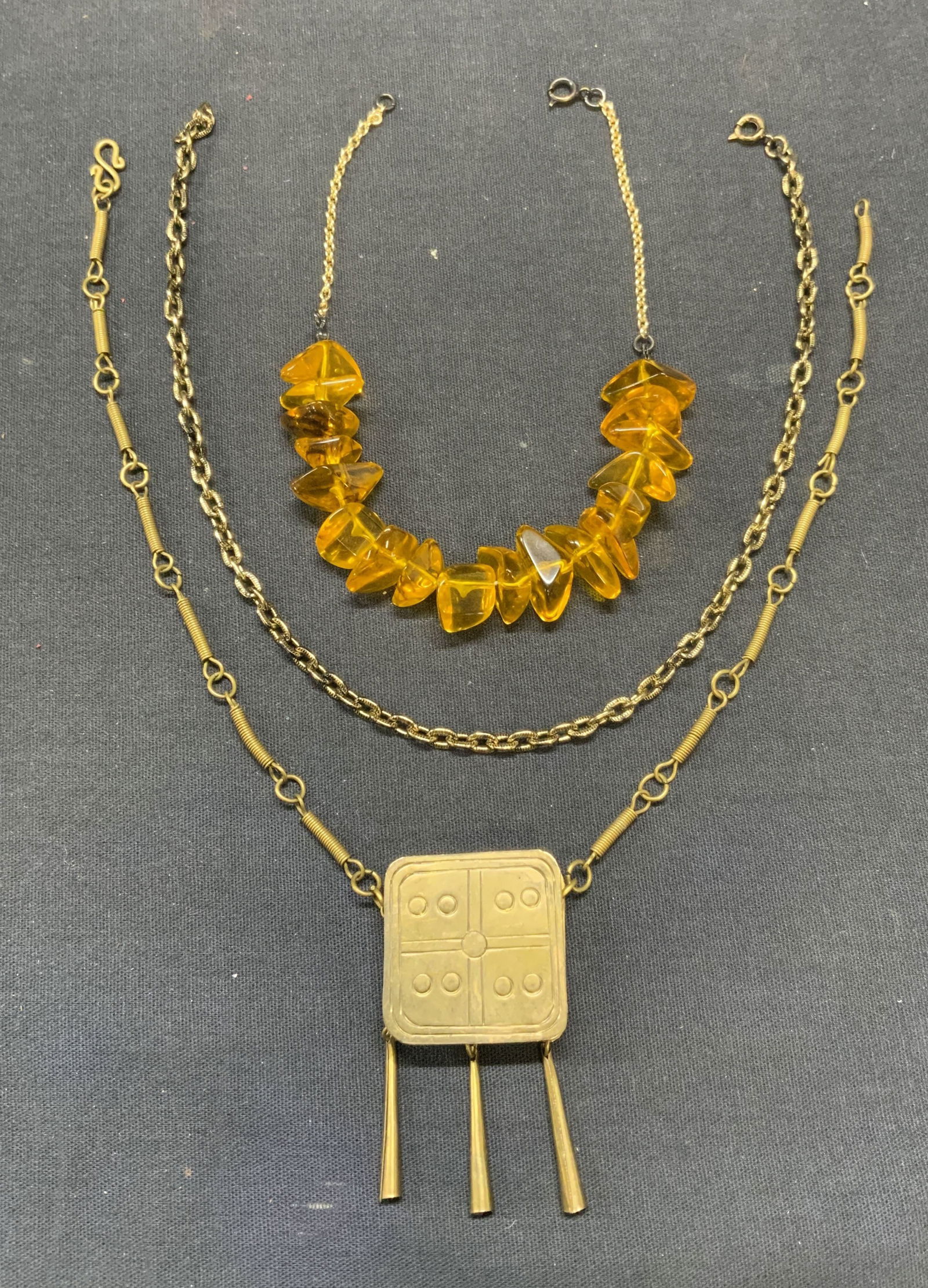 Lot 3 Gold Tone Bracelet & Necklaces (1 of 7)
