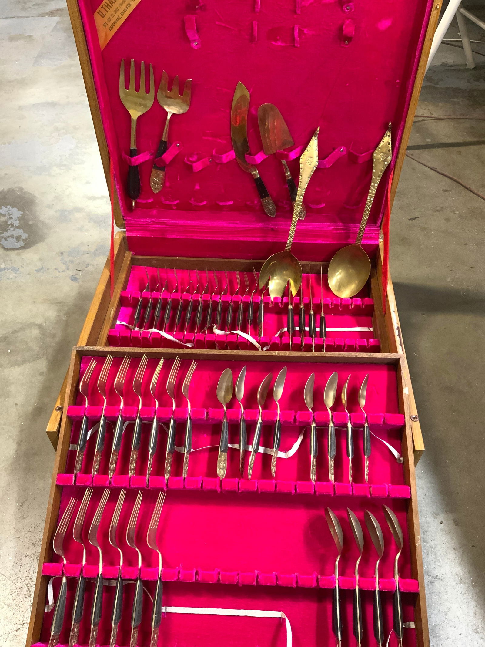 Set 80 U Thailand Brass & Horn Flatware W Box (1 of 16)