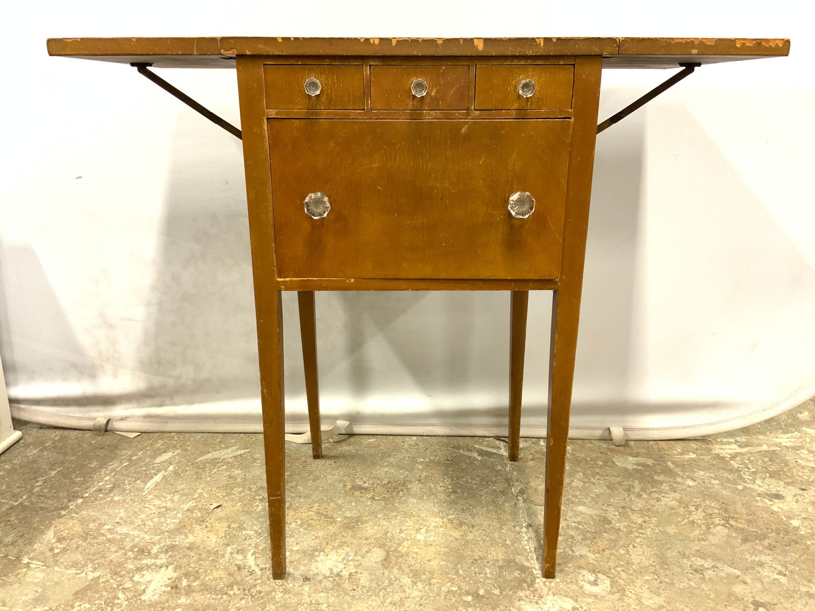 Vntg Wooden Side Table W Drop Leaves (1 of 8)