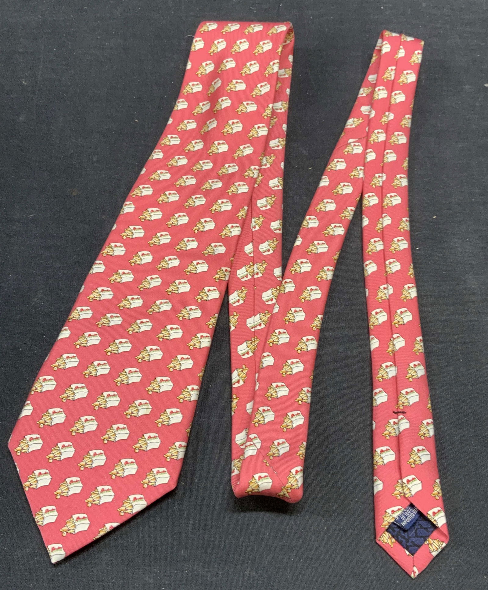 Vineyard Vines Graphic Print Pink Silk Tie (1 of 6)