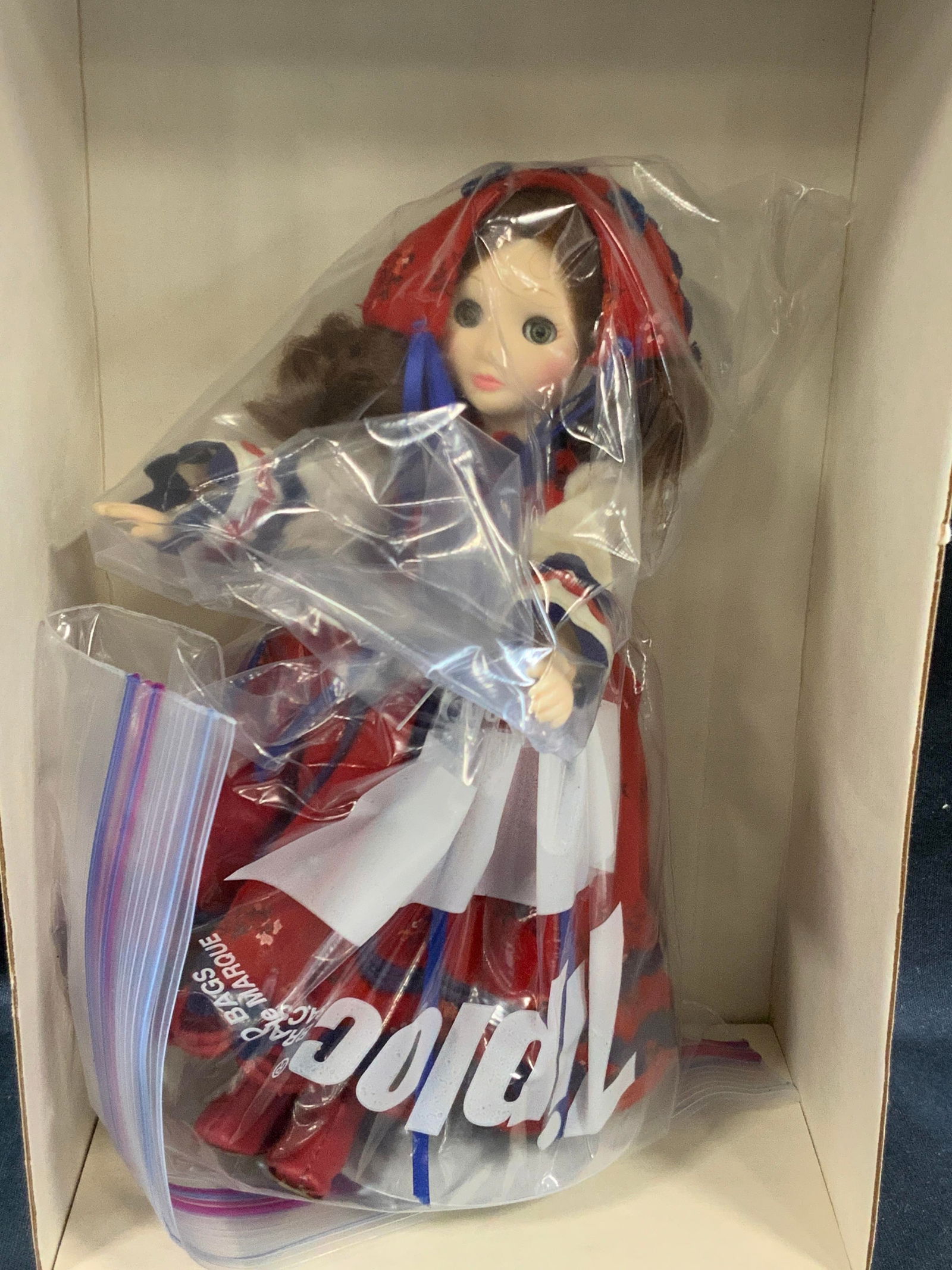 Vtg Suzanne Gibson Czech Signature Doll, Org. Box (1 of 10)