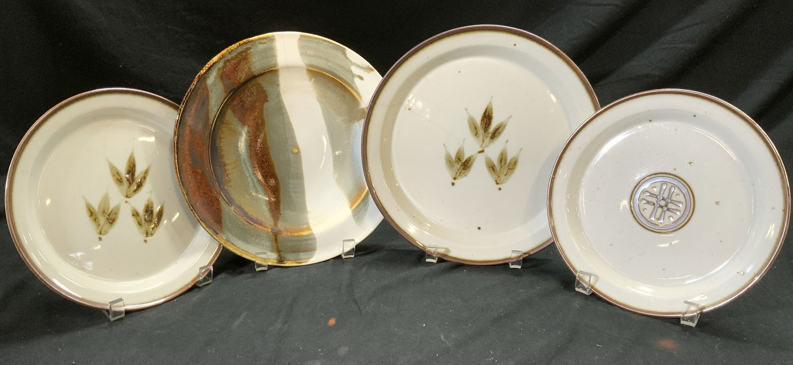 DANSK Lot 4 Ceramic Plates (1 of 7)