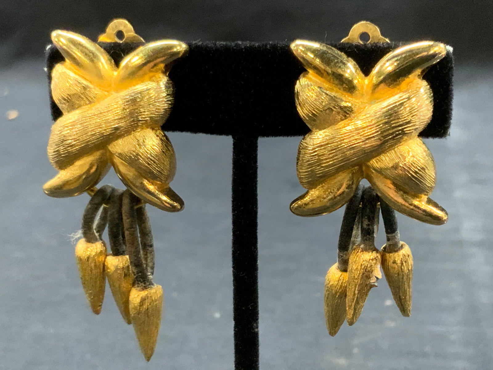 Pr Givenchy Gold Tn Clip On Earrings (1 of 7)