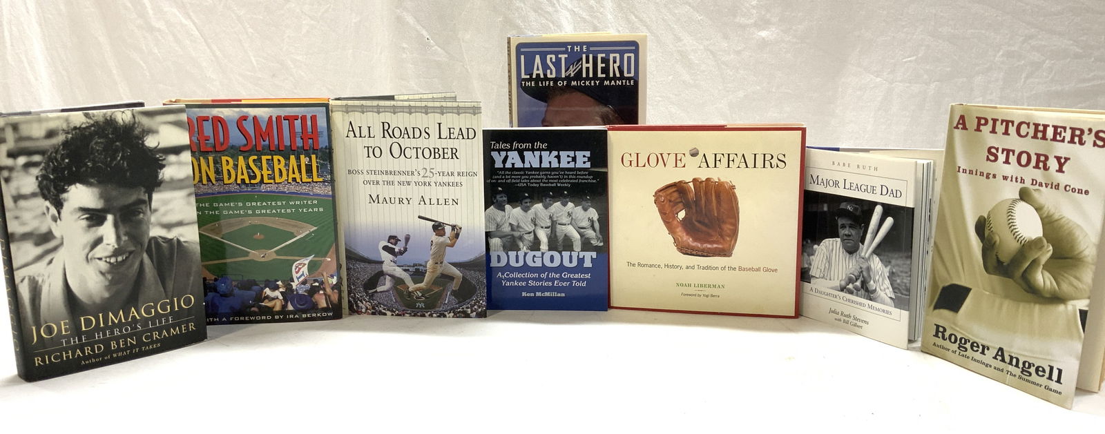 8 Yankees Biographies, Mantle, DiMaggio, + Illustr (1 of 20)