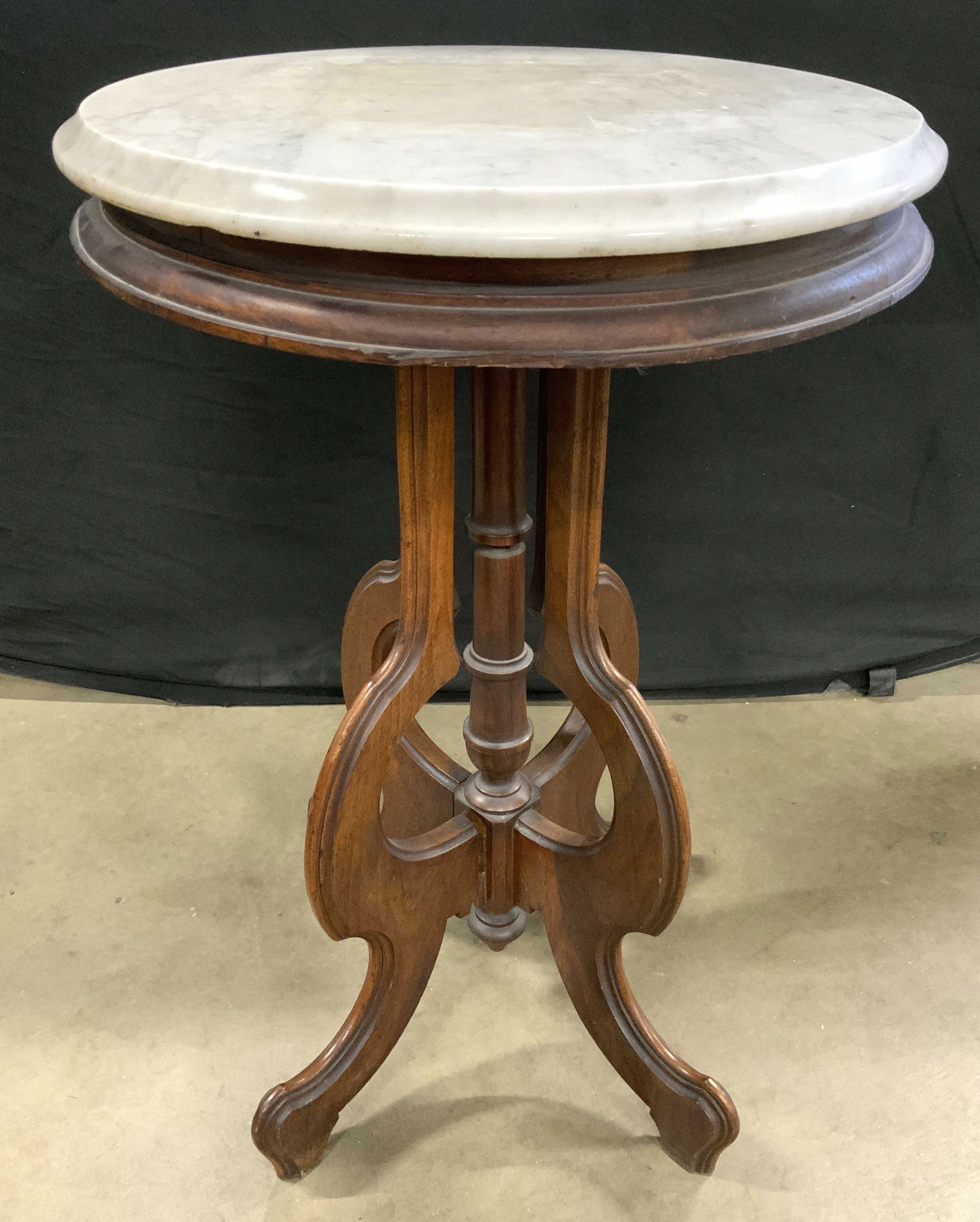 Vtg Carved Wood Pedestaled Marble Top Side Table (1 of 8)
