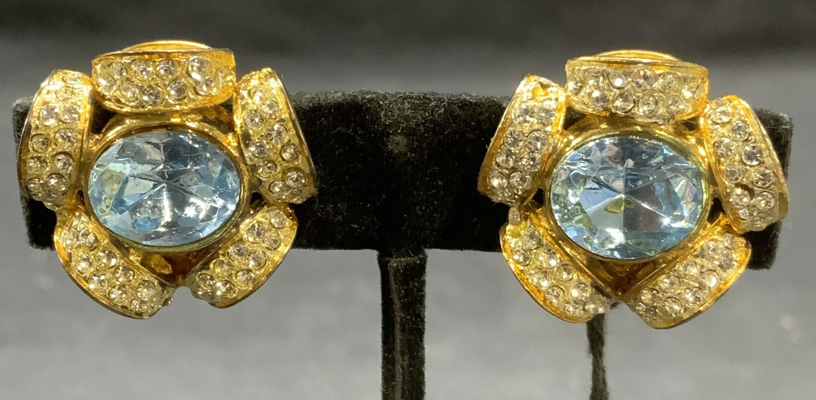 Vintage Toni Laura Gold Tn Crystal Flower Earrings (1 of 7)