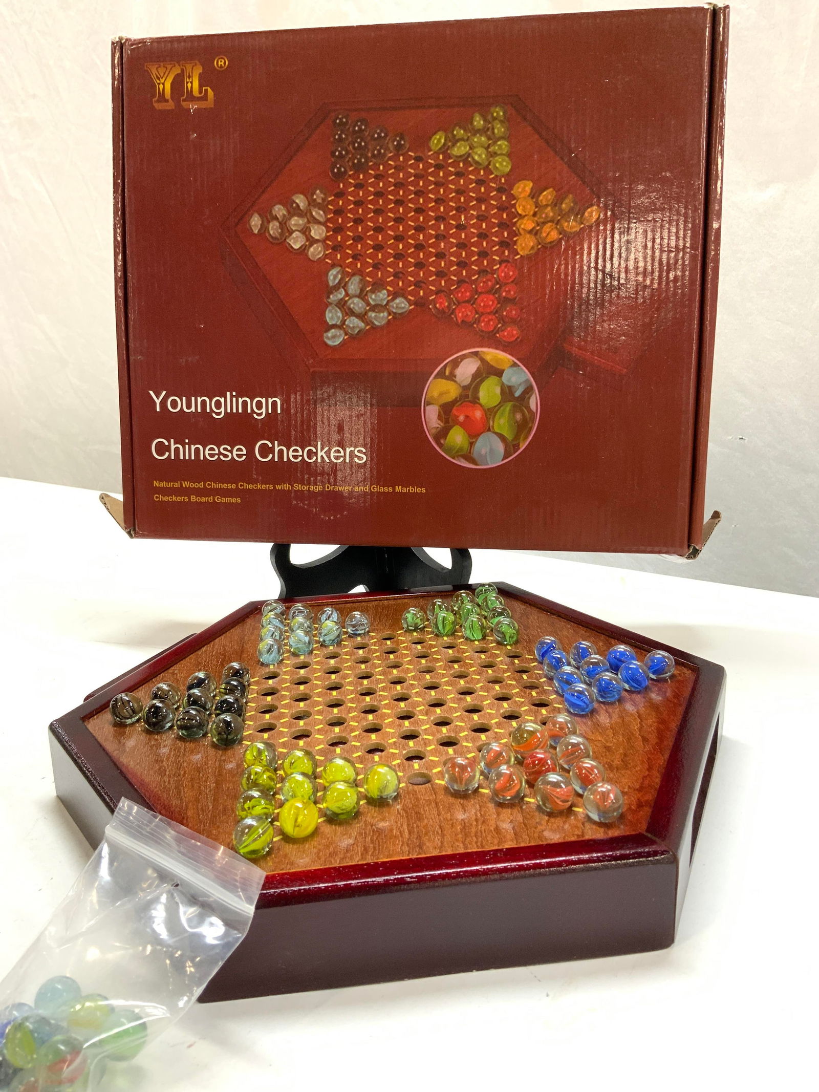 Younglingn Wood Chinese Checkers Board w Marbles (1 of 11)