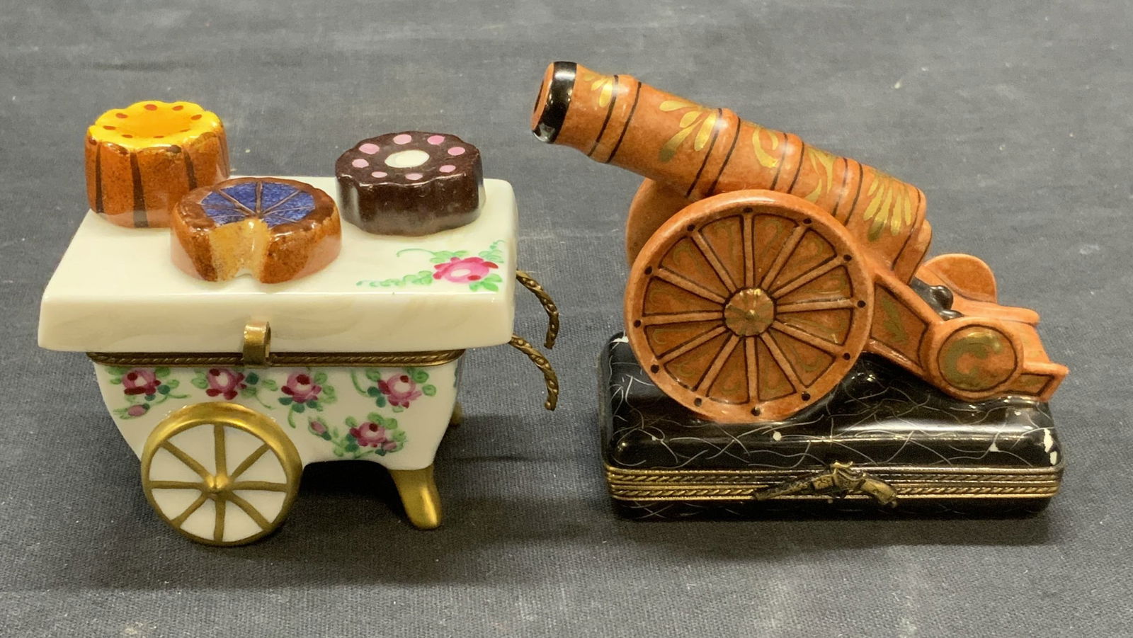 Lot 2 Vintage Limoges Porcelain Trinket Boxes (1 of 11)