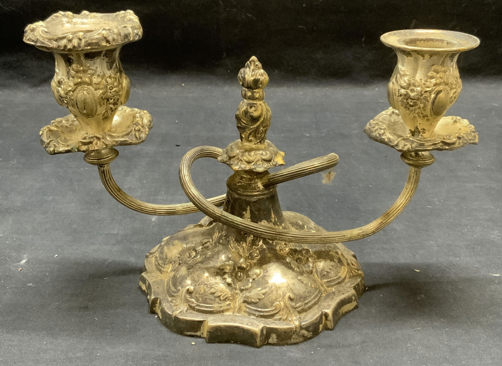 Vintage GORHAM Silver Plated 2 Arm Candlestick (1 of 9)