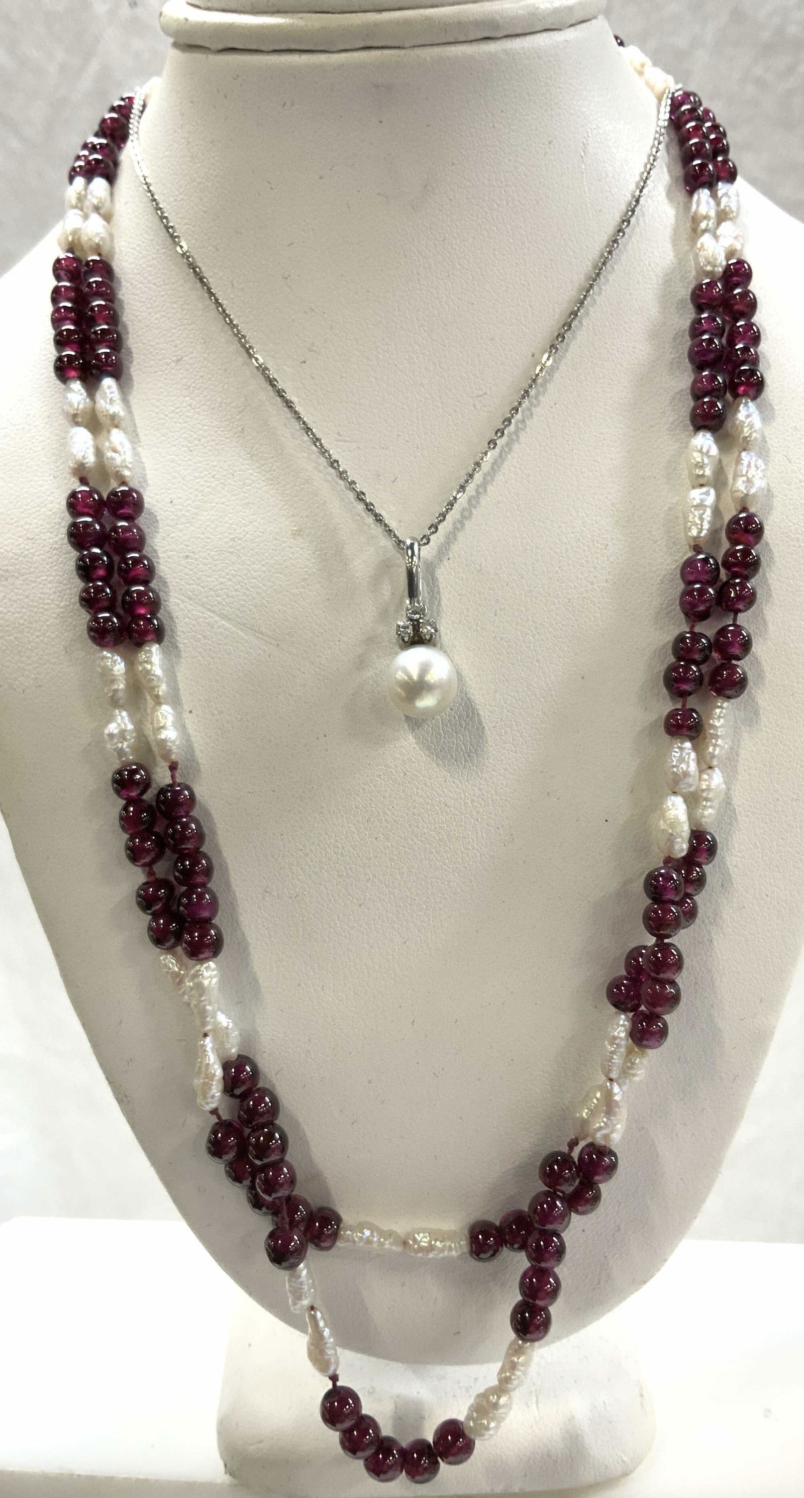 2-18K Gold Pearl Necklace, JKa Garnet & Pearl Neck (1 of 8)