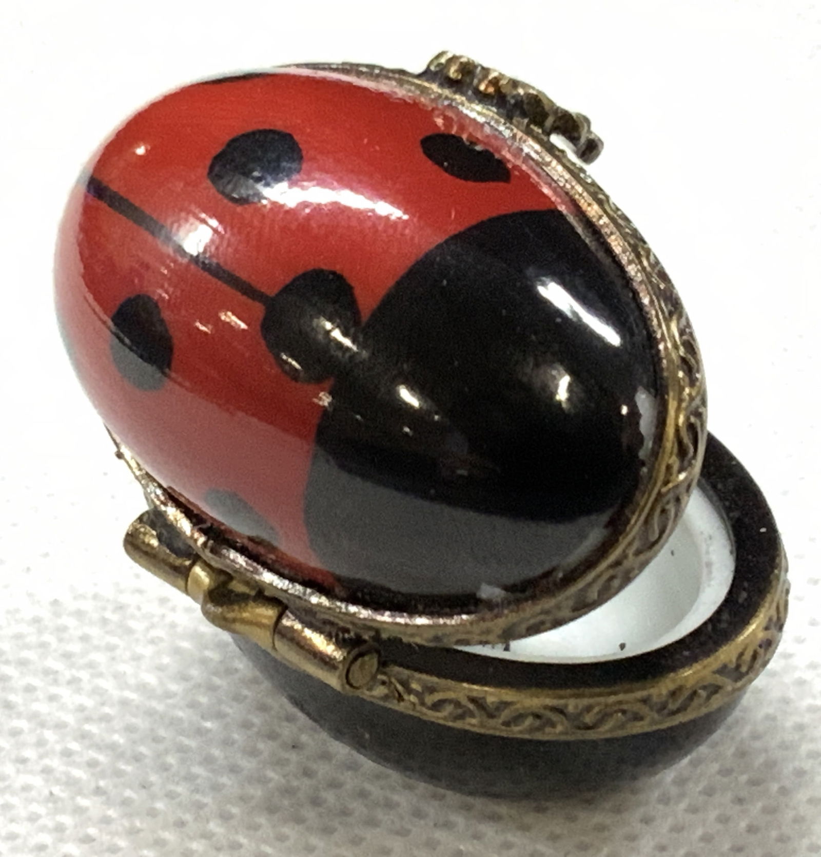 Hand Painted Limoges Lady Bug Pill Box (1 of 7)
