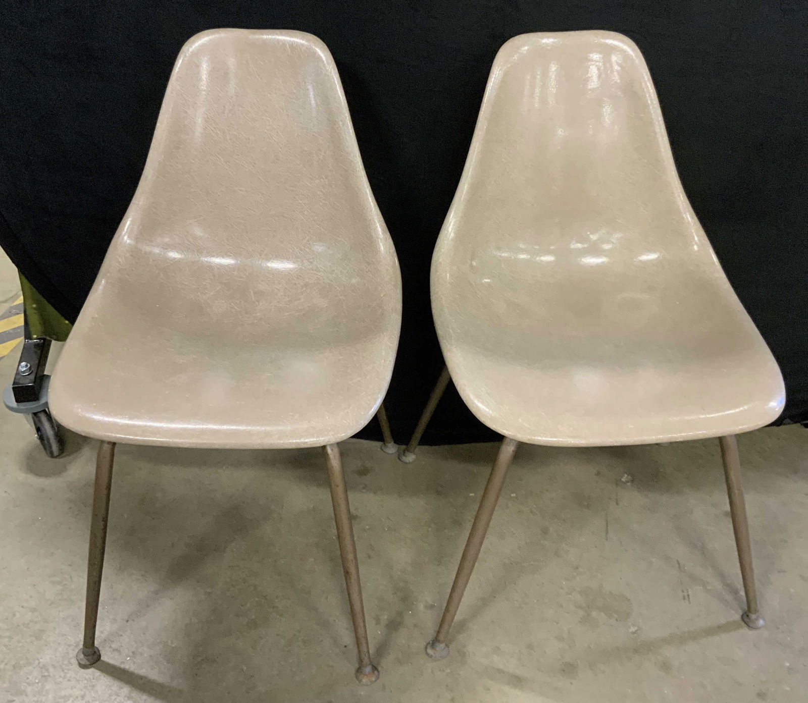 Pair Vintage MCM Herman Miller Style Chairs (1 of 7)