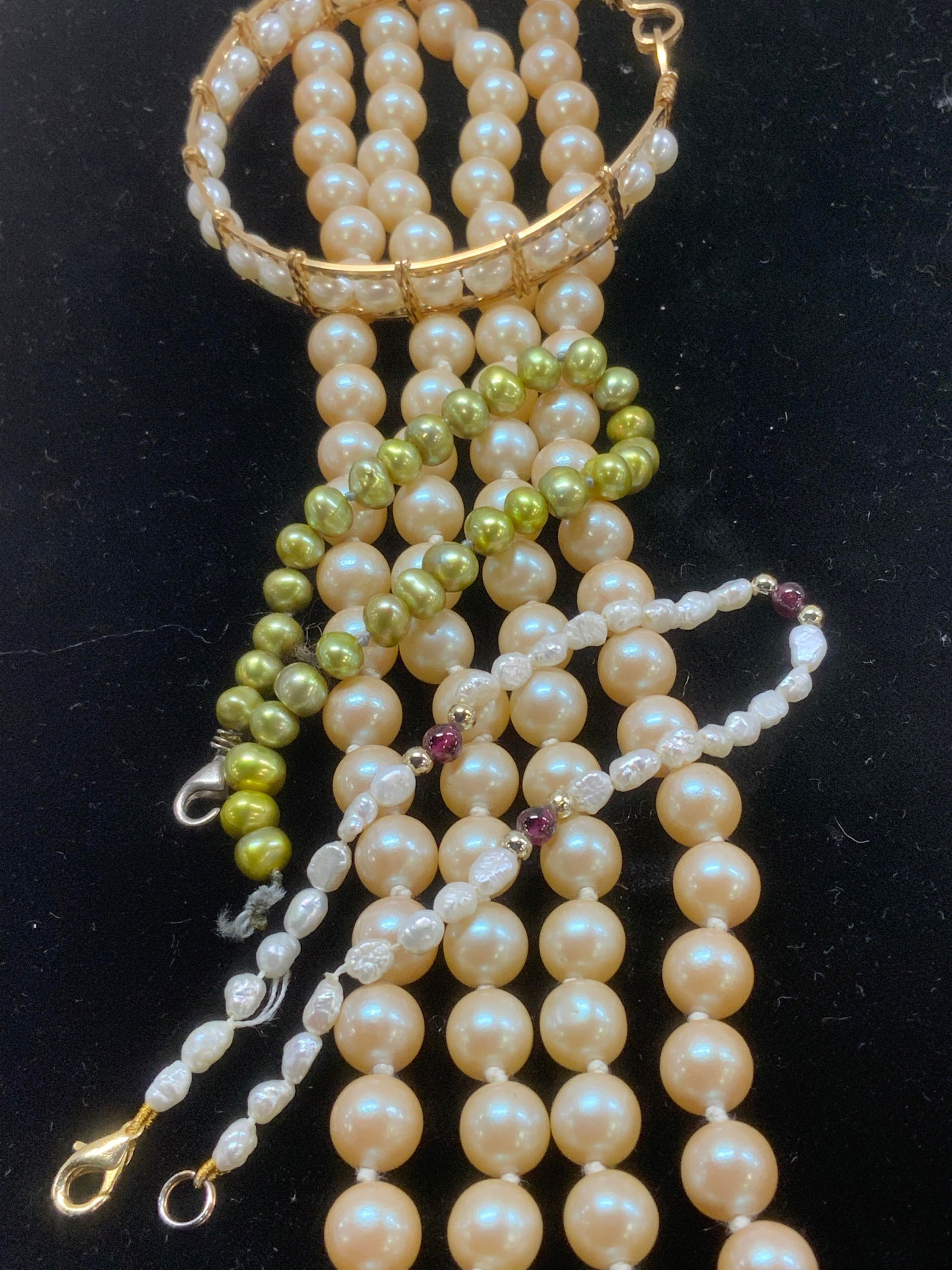 Luxury Pearl Bracelets and Glass Pearl Necklace, 4 (1 of 8)