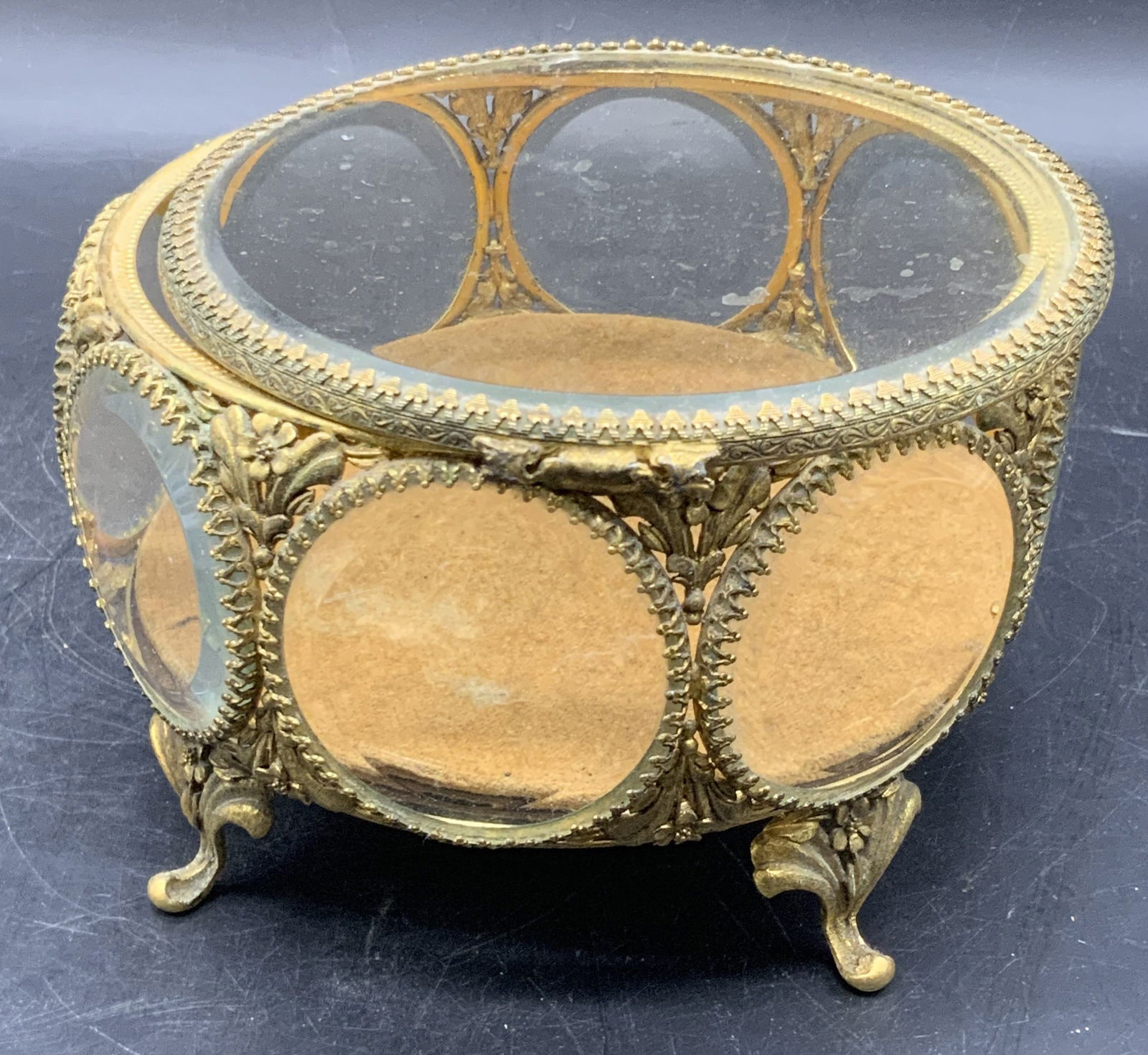 Vntg Gilt Metal & Glass Footed Hinged Dresser Box (1 of 7)