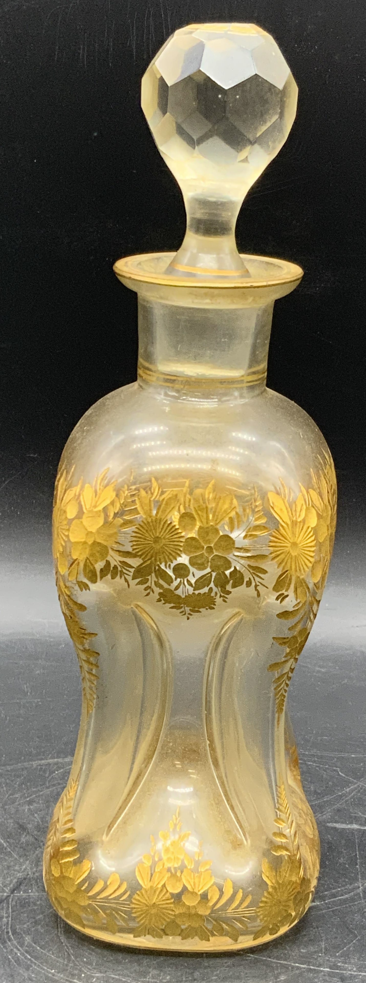 Vntg Etched Gilt Floral Glass Decanter W/ Stopper (1 of 8)