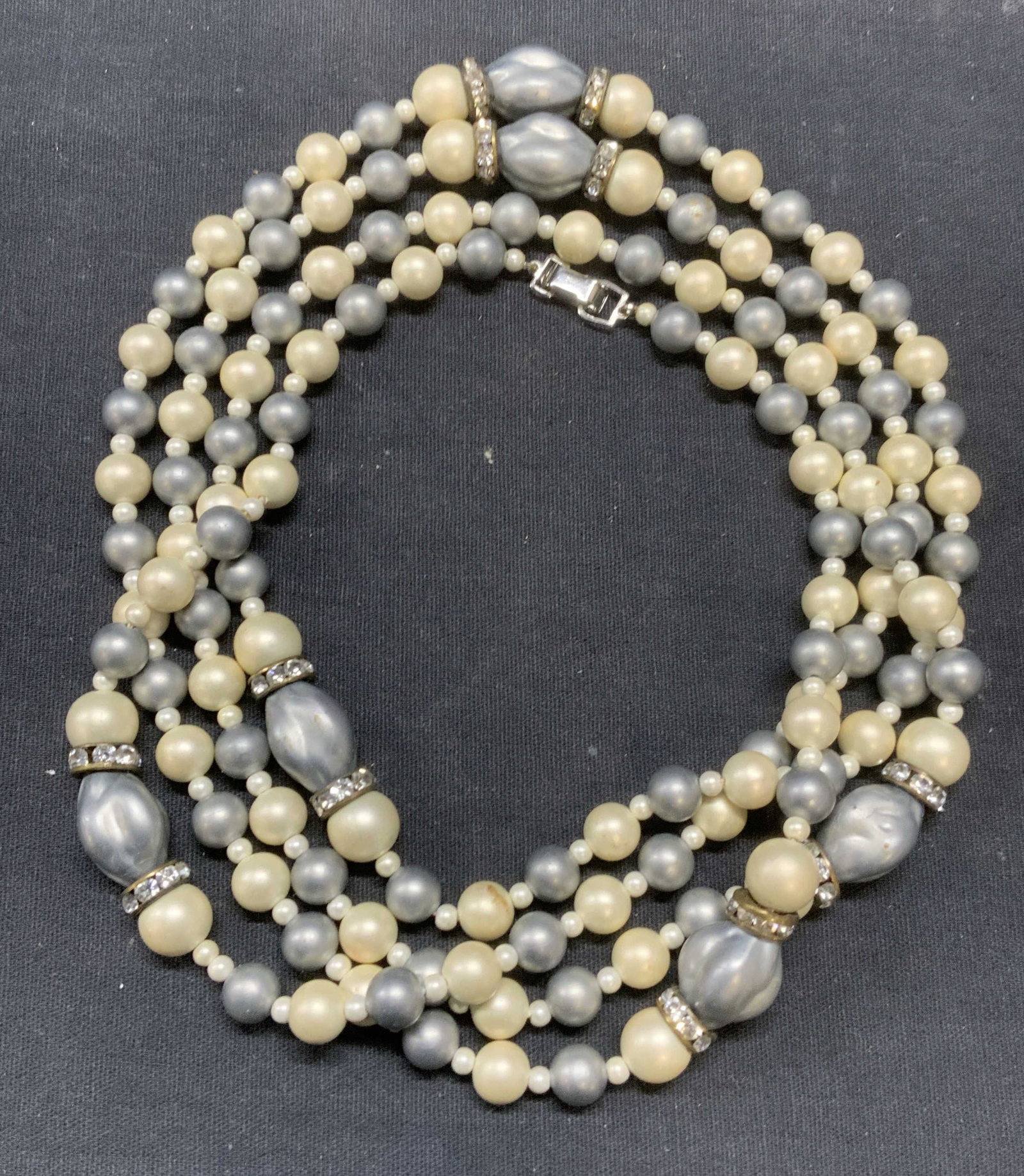 Faux Pearl & Crystal Beaded Necklace: Gray and white toned faux pearl and crystal beaded necklace. Drop length approx. 29 inches. Some surface wear including scratching observed. Estate jewelry, costume jewelry, cocktail jewelry, fashion 